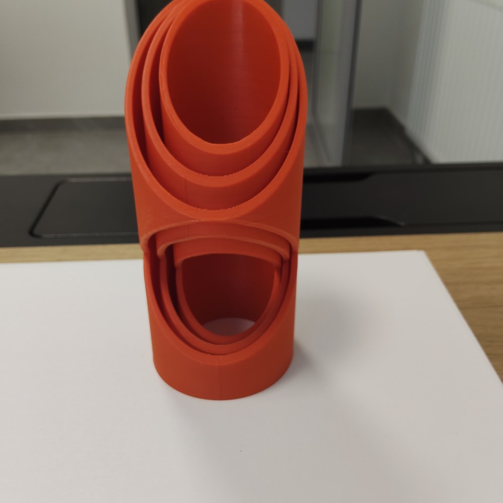 Organizer biurkowy serce z podstawką na kubek