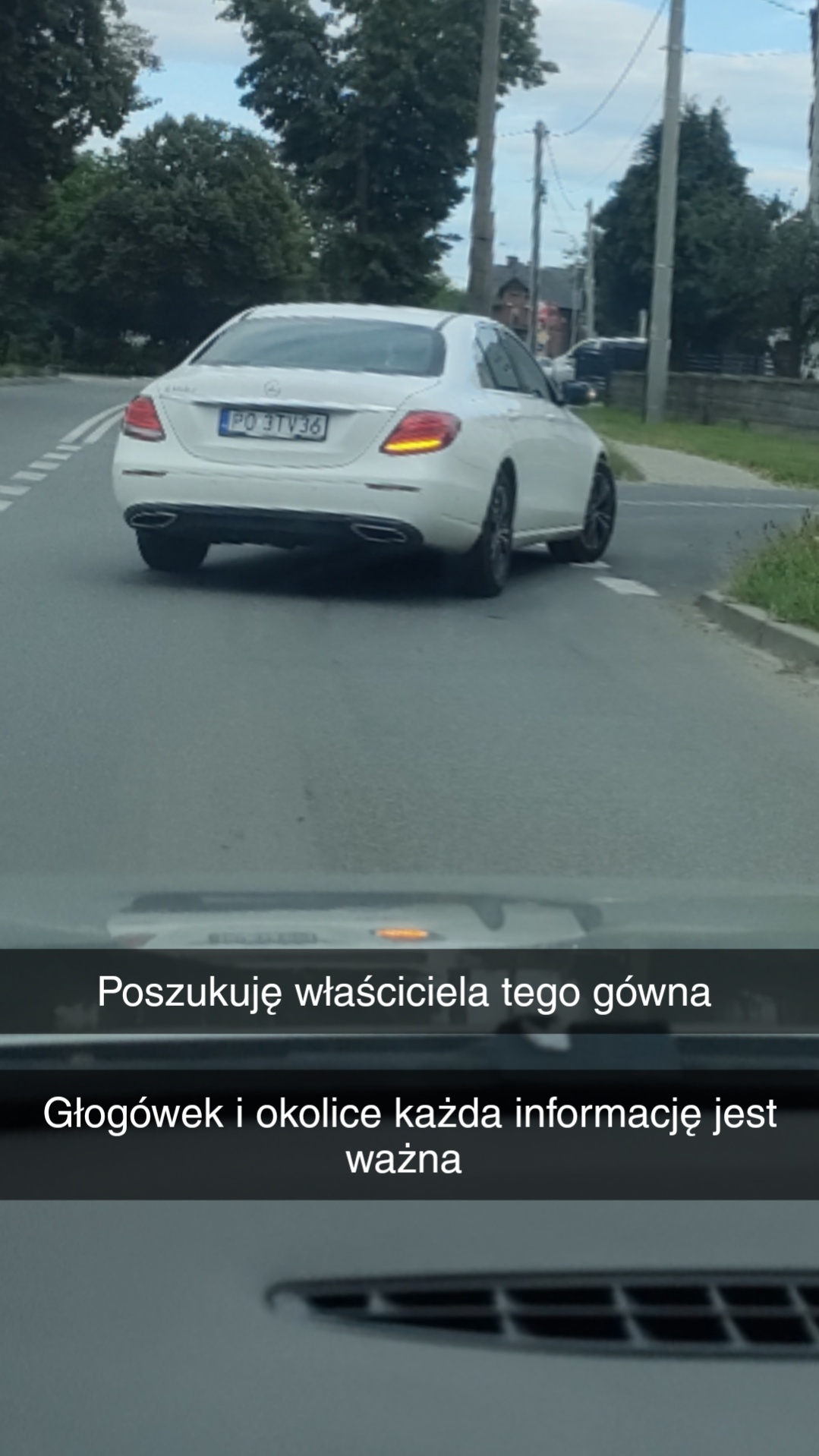 Pirat drogowy w pojeździe o numerach rejestracyjnych PO3TV36