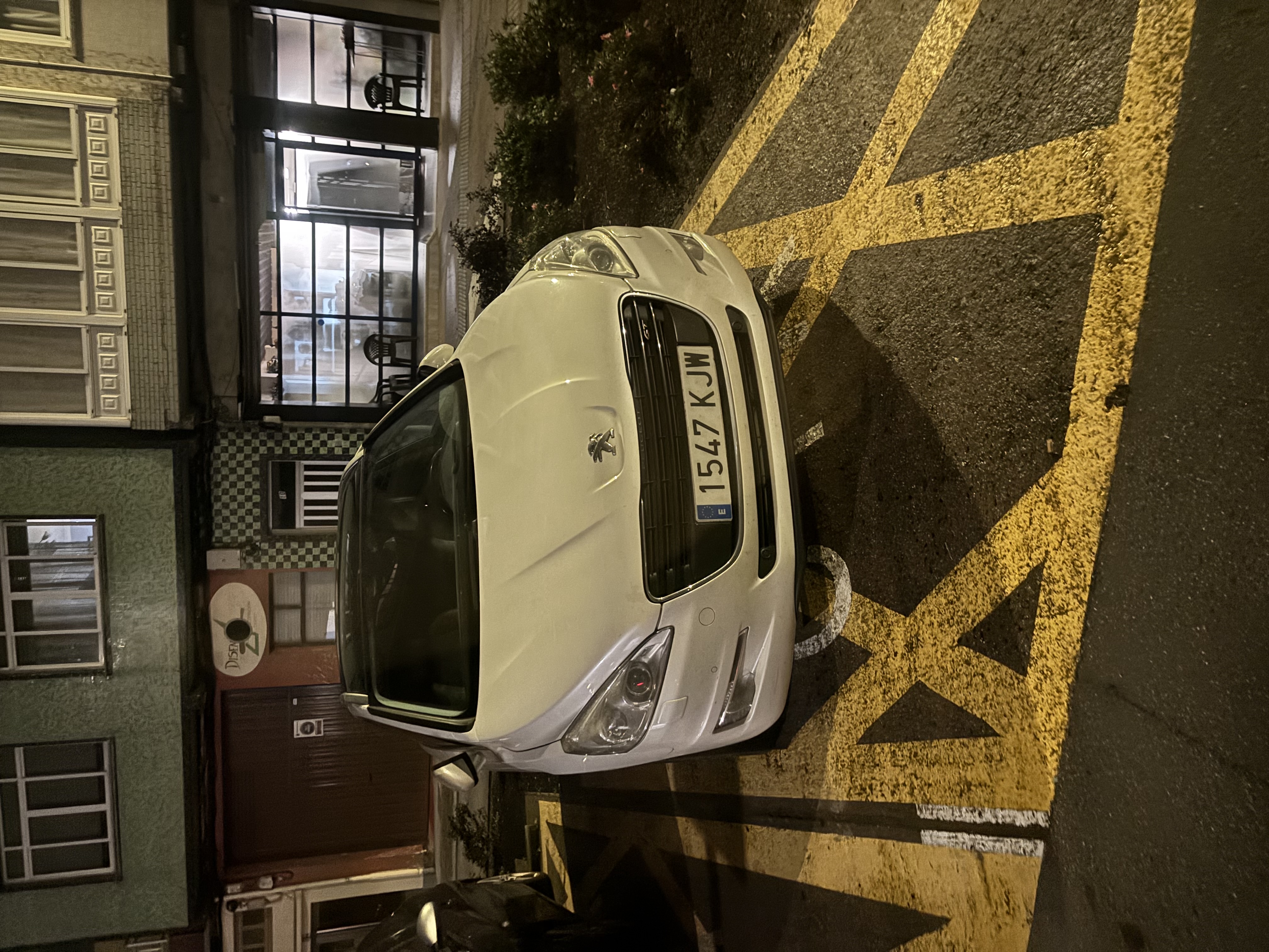 Mistrz parkowania w pojeździe o numerach 1547KJW