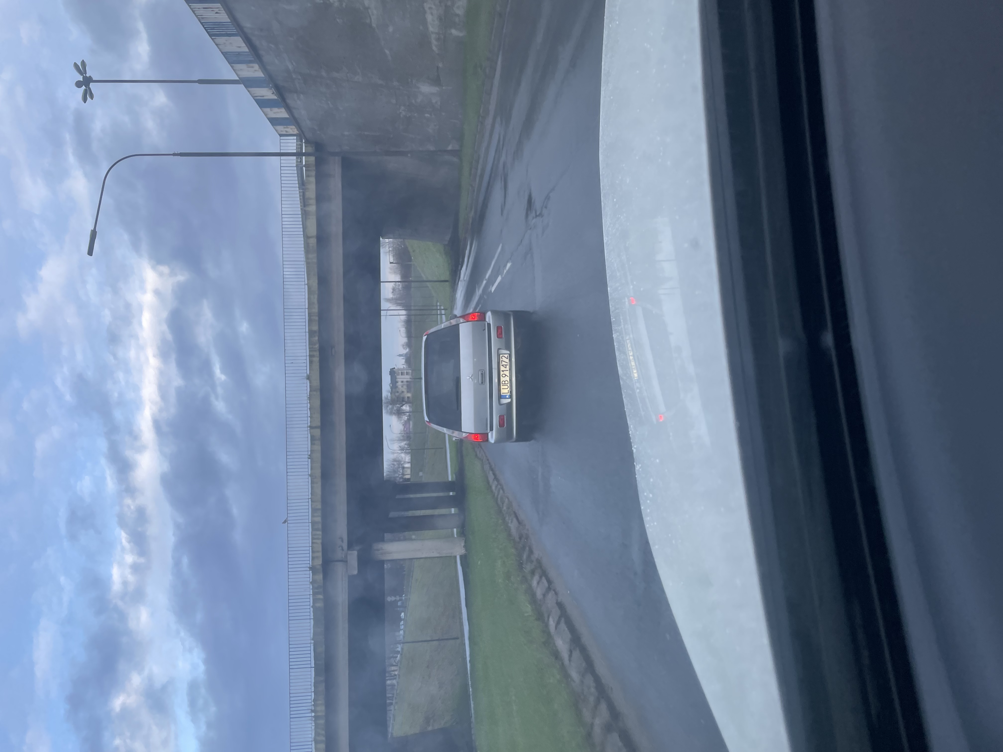 Pirat drogowy w pojeździe o numerach rejestracyjnych LUB91472