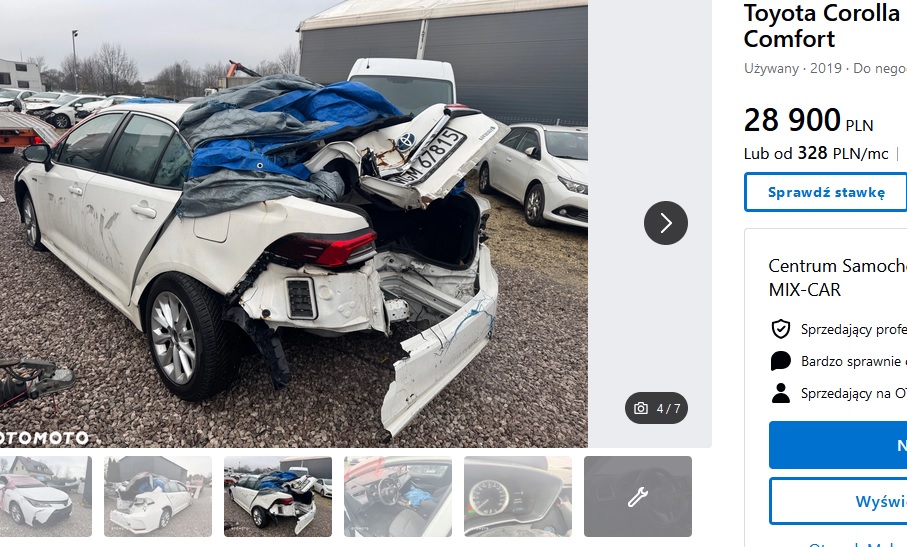 uszkodzony mocno tył