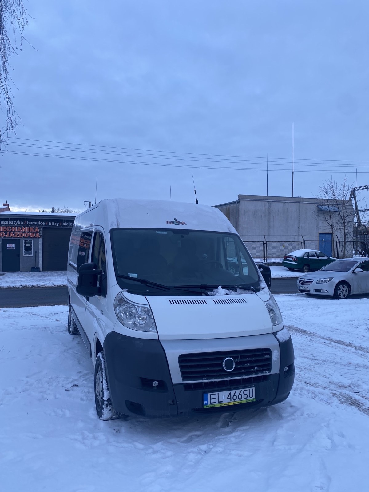 Skradziono pojazd o numerach rejestracyjnych EL466SU