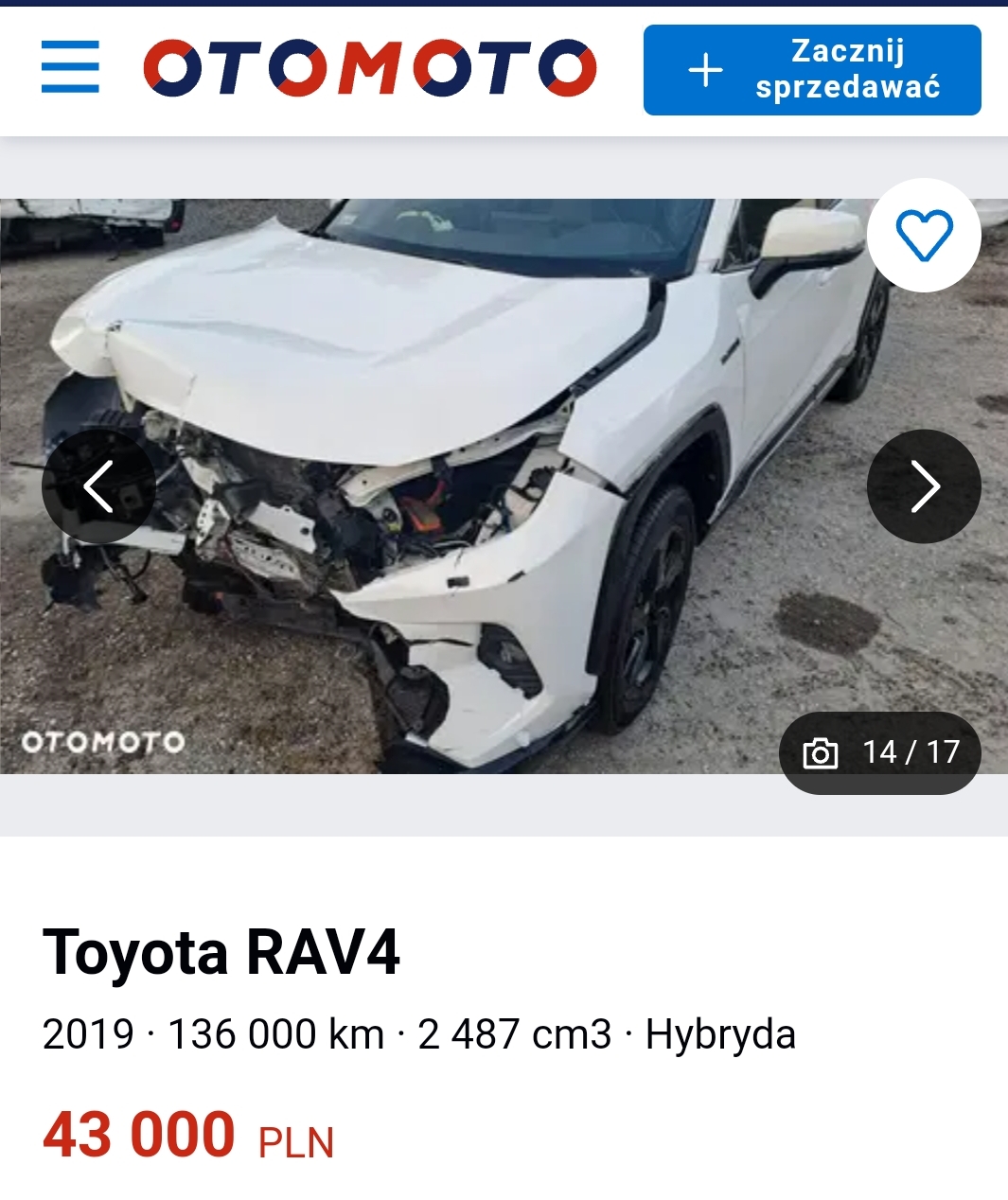 Rozbity przód, wystrzelone poduszki przód.