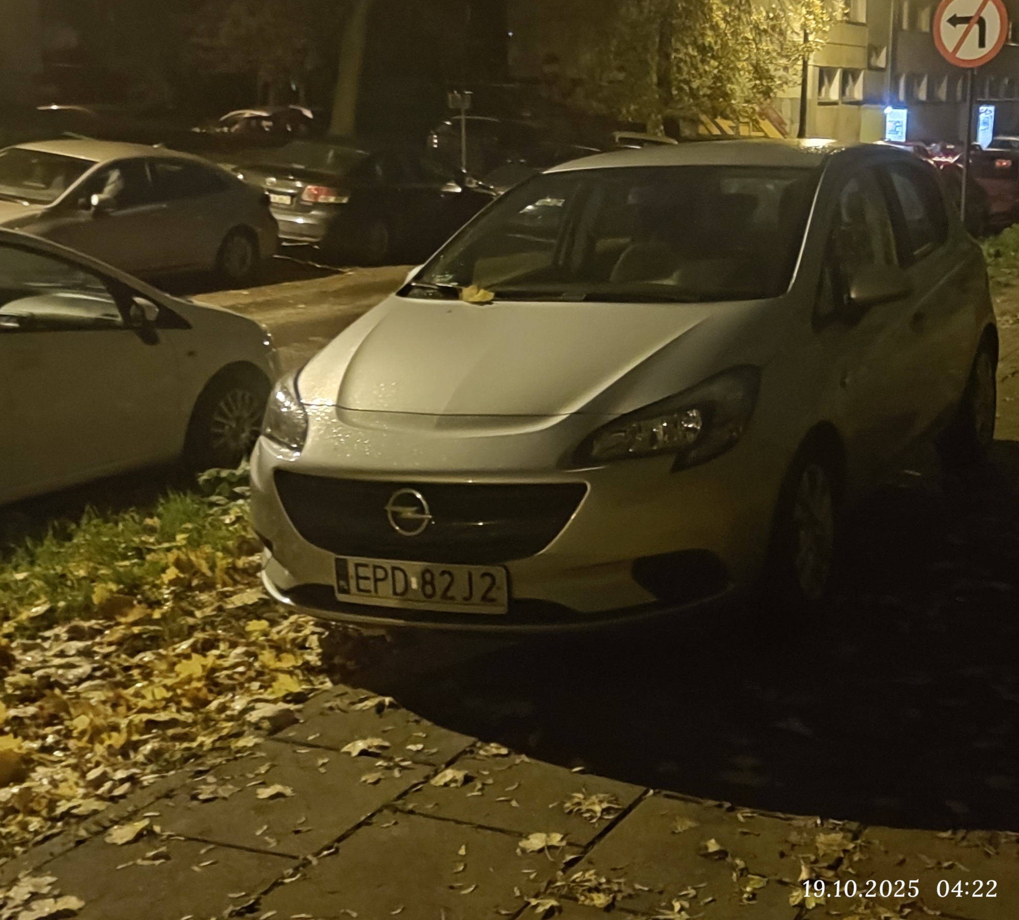 Mistrz parkowania w pojeździe o numerach EPD82J2