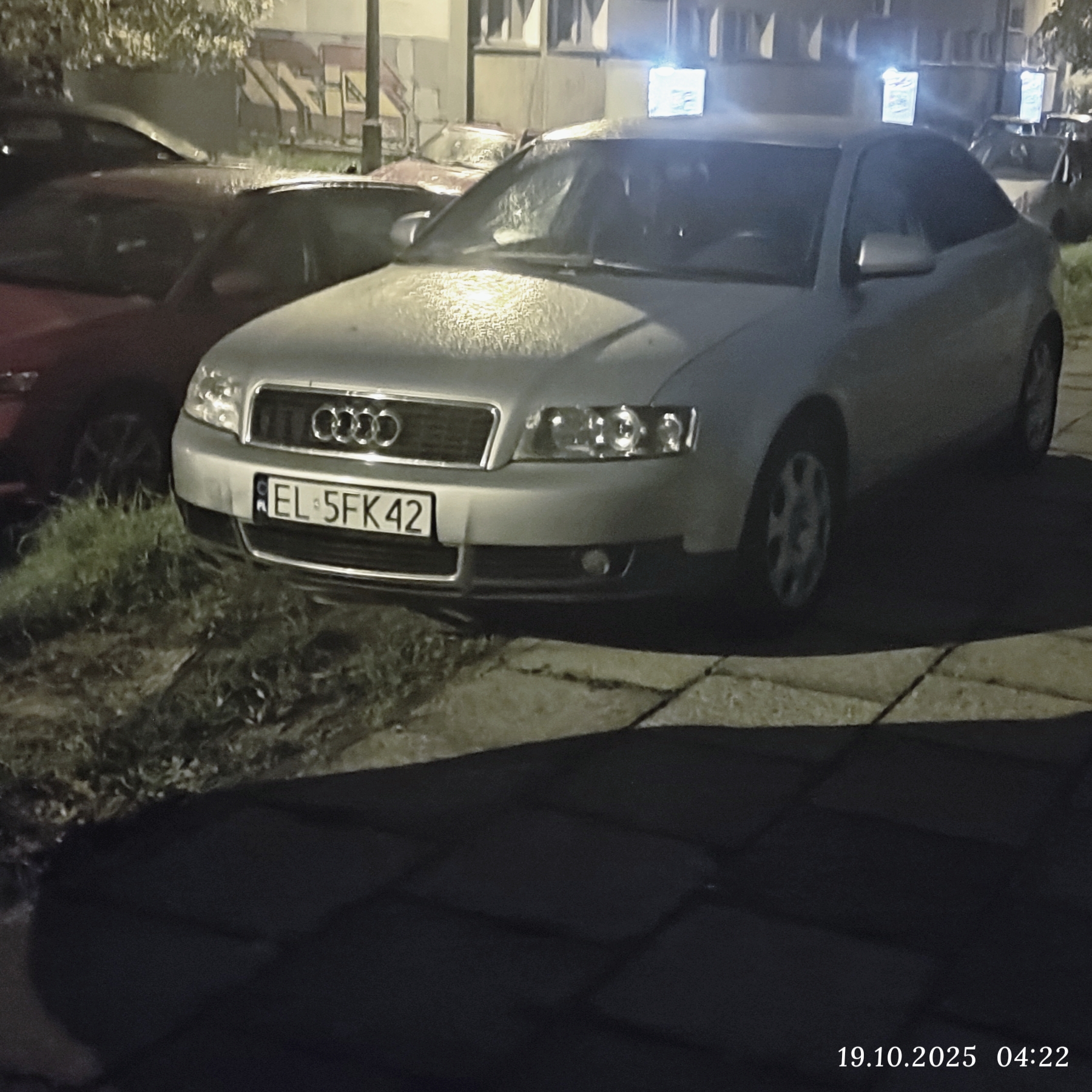 Mistrz parkowania w pojeździe o numerach EL5FK42