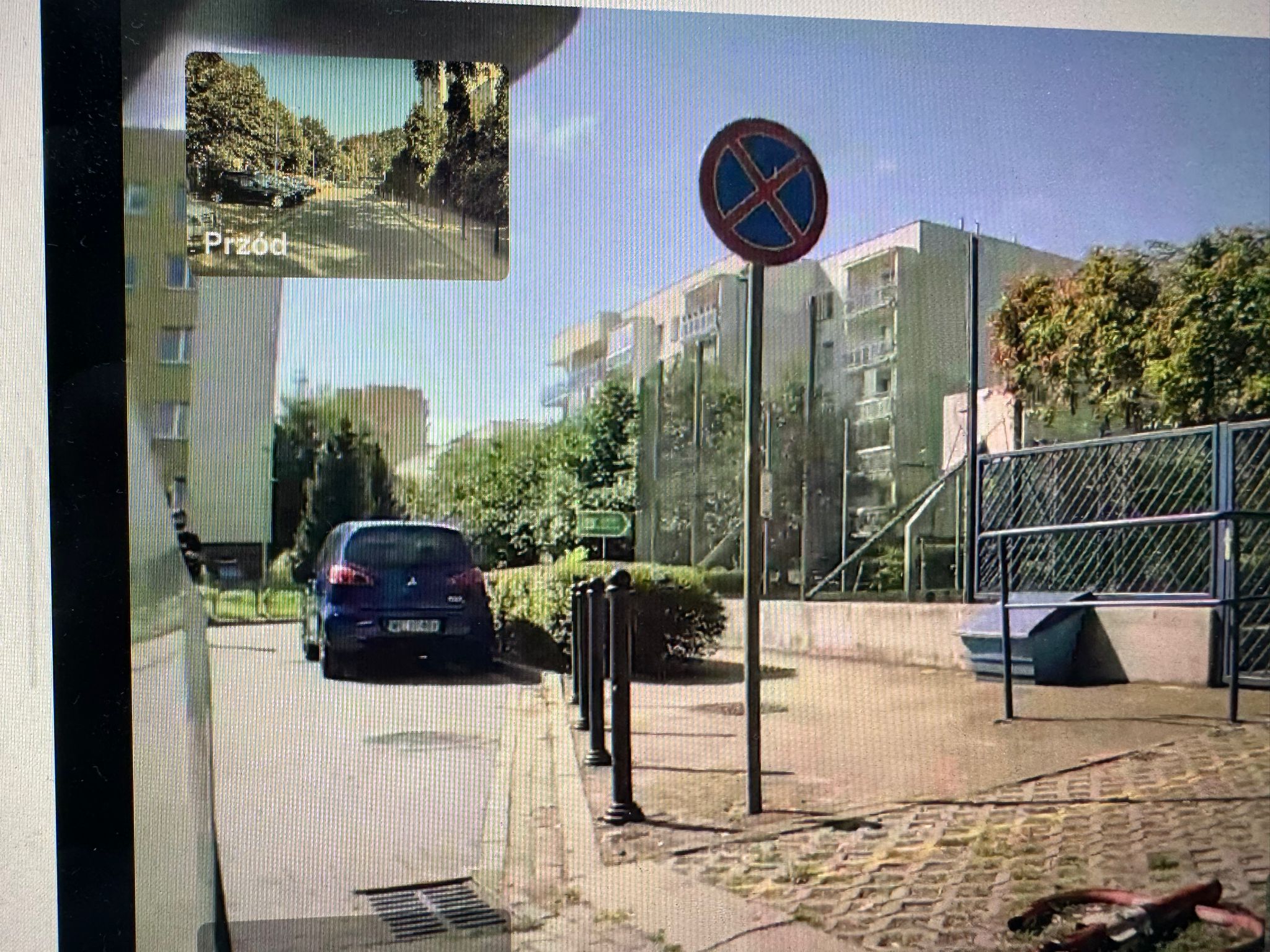 Mistrz parkowania w pojeździe o numerach WE0740V