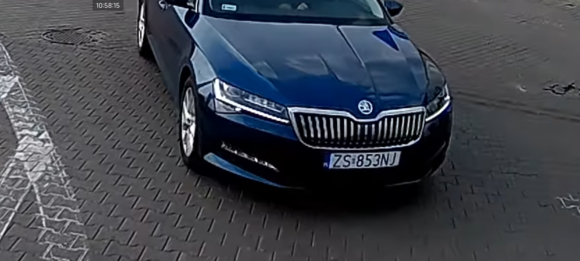 https://youtu.be/jmmpBlIGf1Q - od czasu ~2:17 mniej więcej.