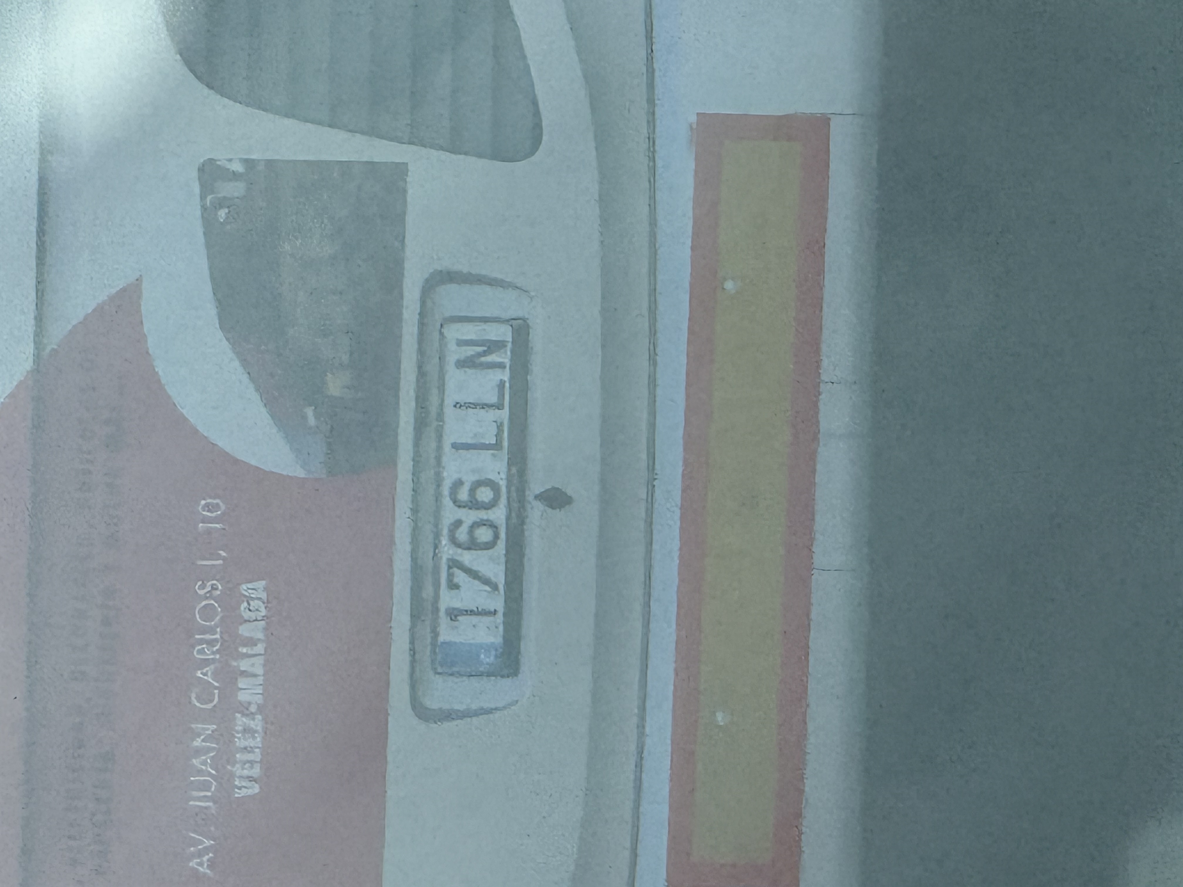 Pirat drogowy w pojeździe o numerach rejestracyjnych 1766LLN