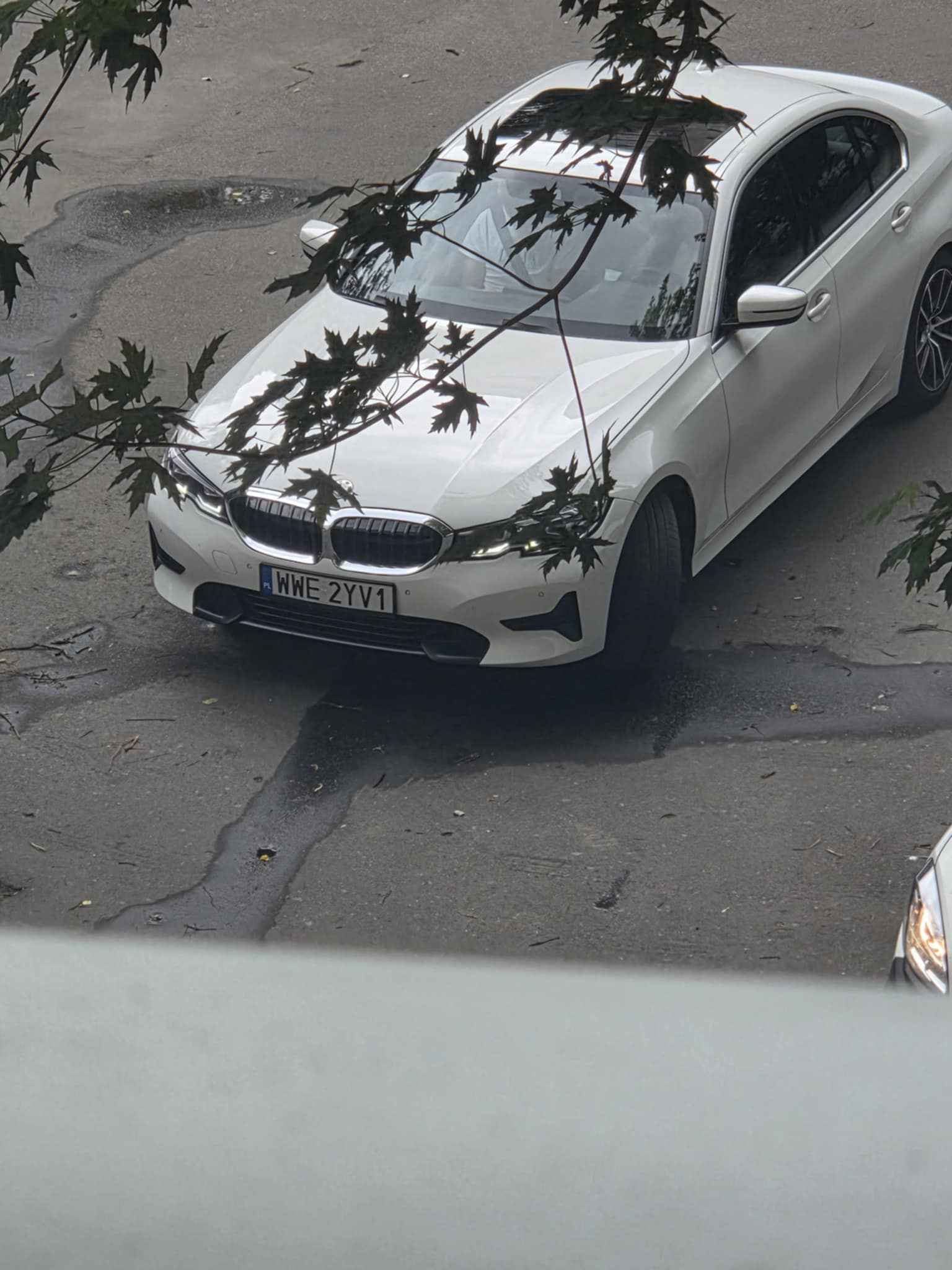 Pirat drogowy w pojeździe o numerach rejestracyjnych WWE2YV1