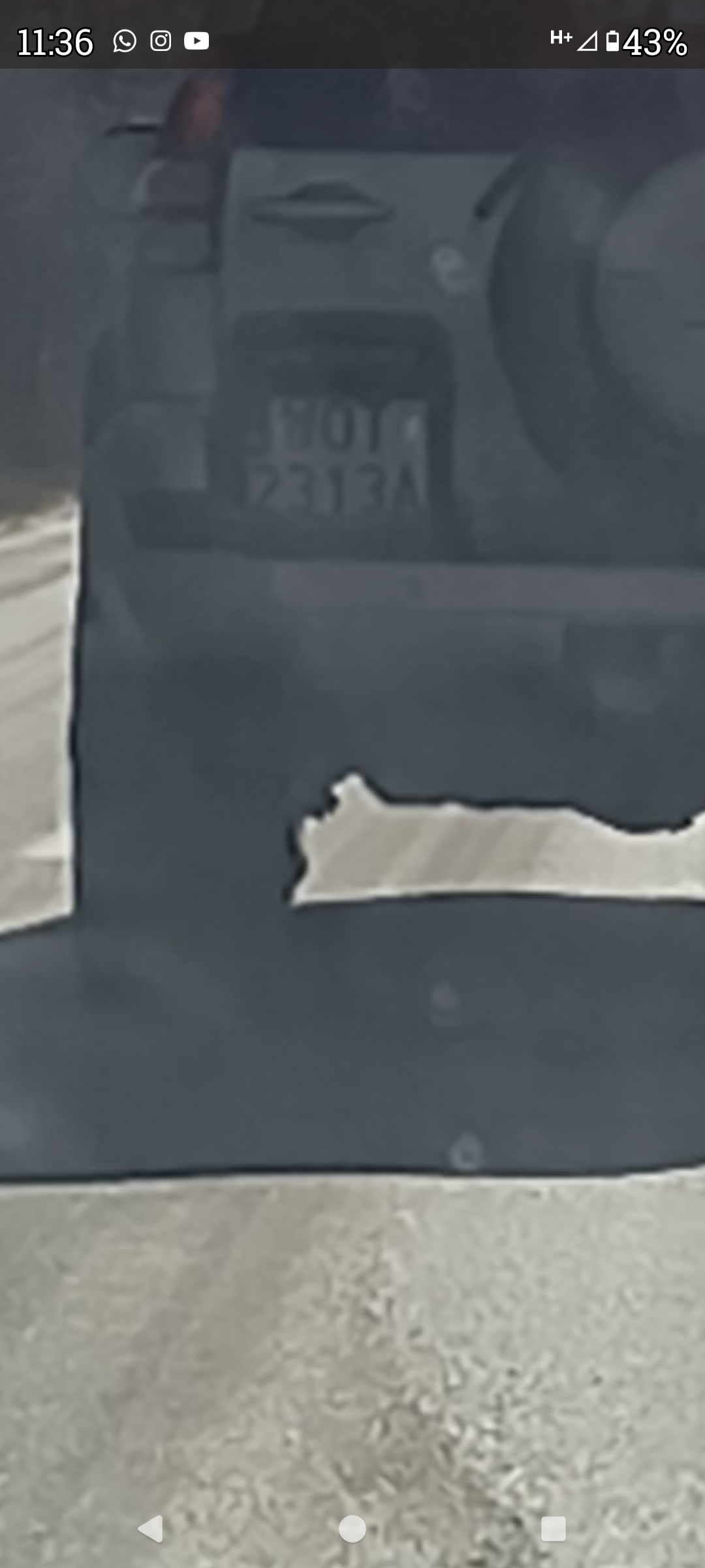 Pirat drogowy w pojeździe o numerach rejestracyjnych WOT2313A