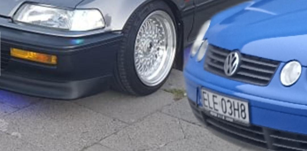 Pirat drogowy w pojeździe o numerach rejestracyjnych ELE03H8