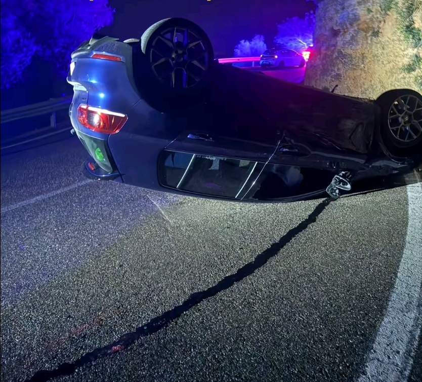 VEHÍCULO SINIESTRADO