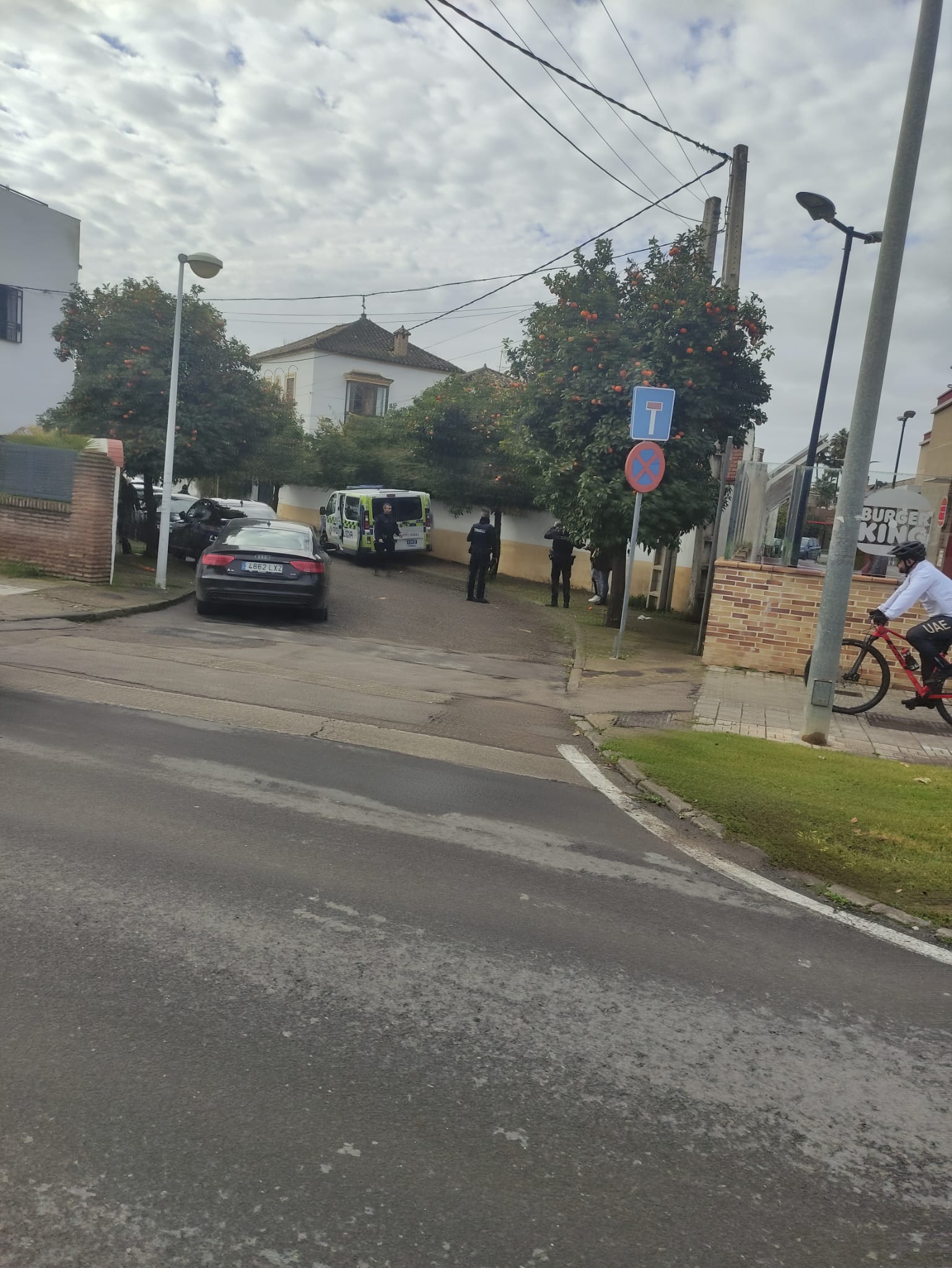 Sospechoso de fotografiar chalets en zona de rentas medias-altas