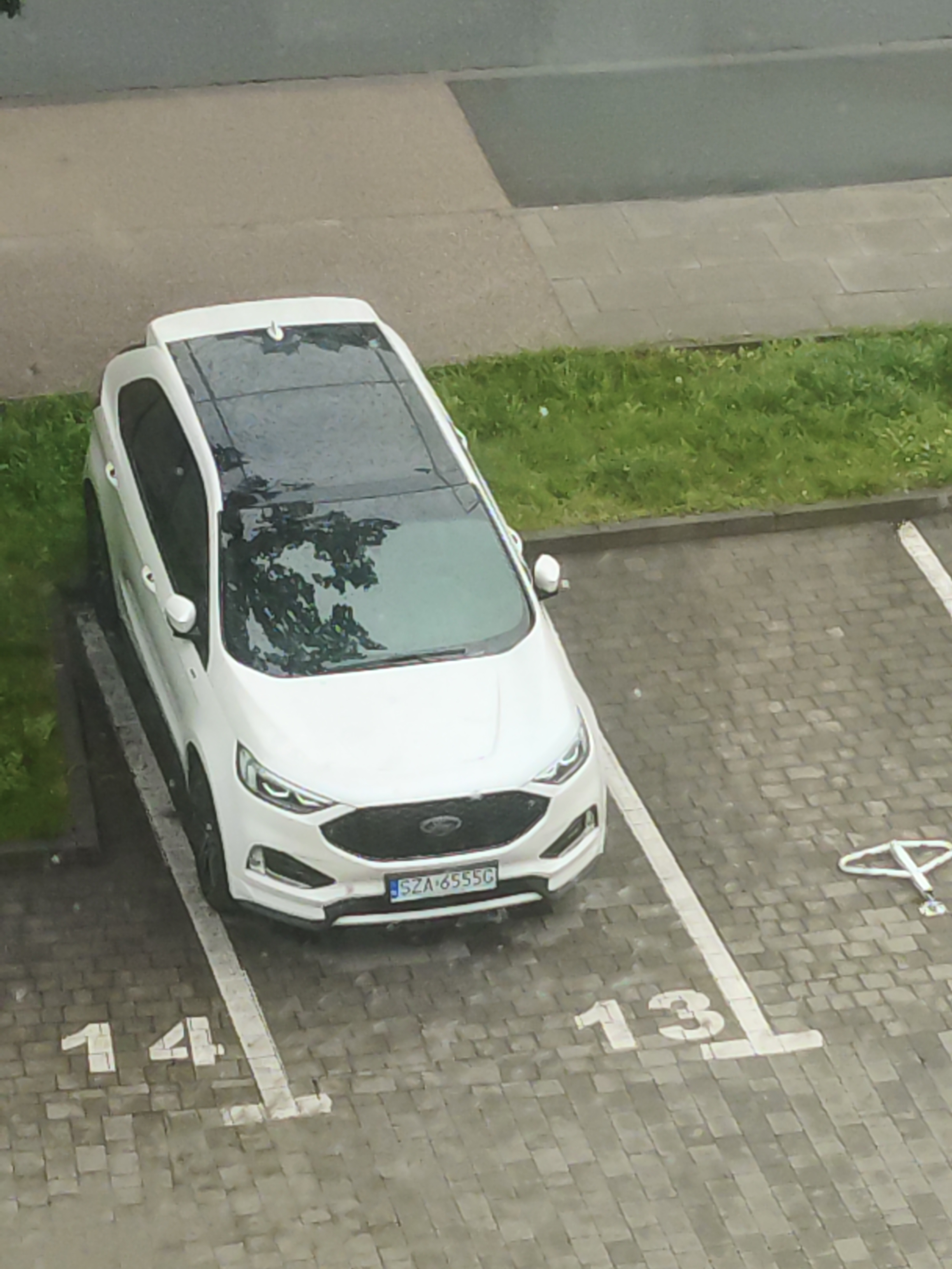 Mistrz parkowania w pojeździe o numerach SZA6555G