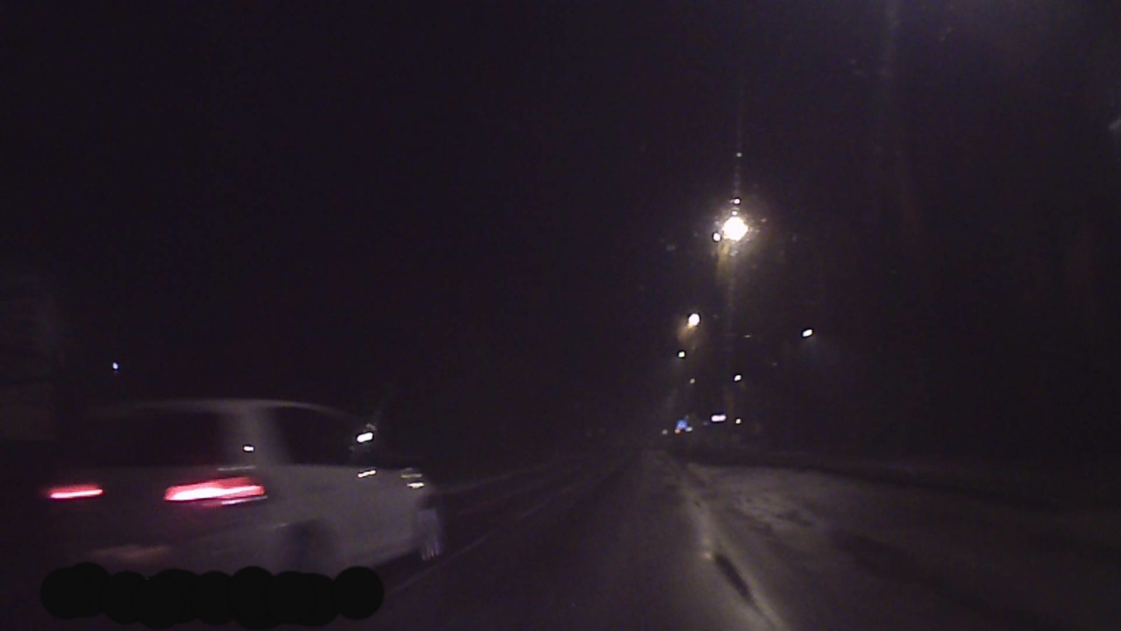 Teren zabudowany, ograniczenie do 40 km/h, jazda na zderzaku, spychanie z drogi to wszystko oznacza, ...