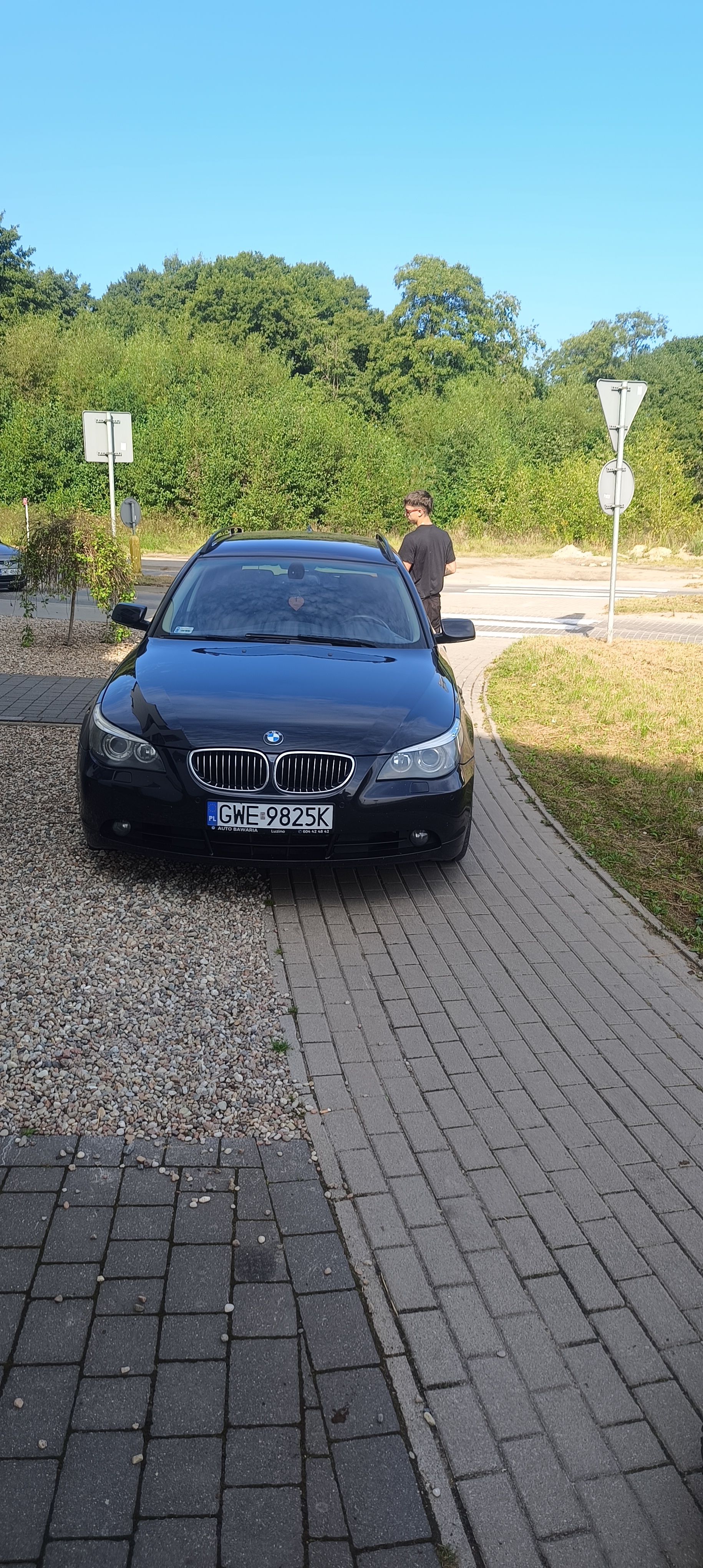 Mistrz parkowania w pojeździe o numerach GWE9825K