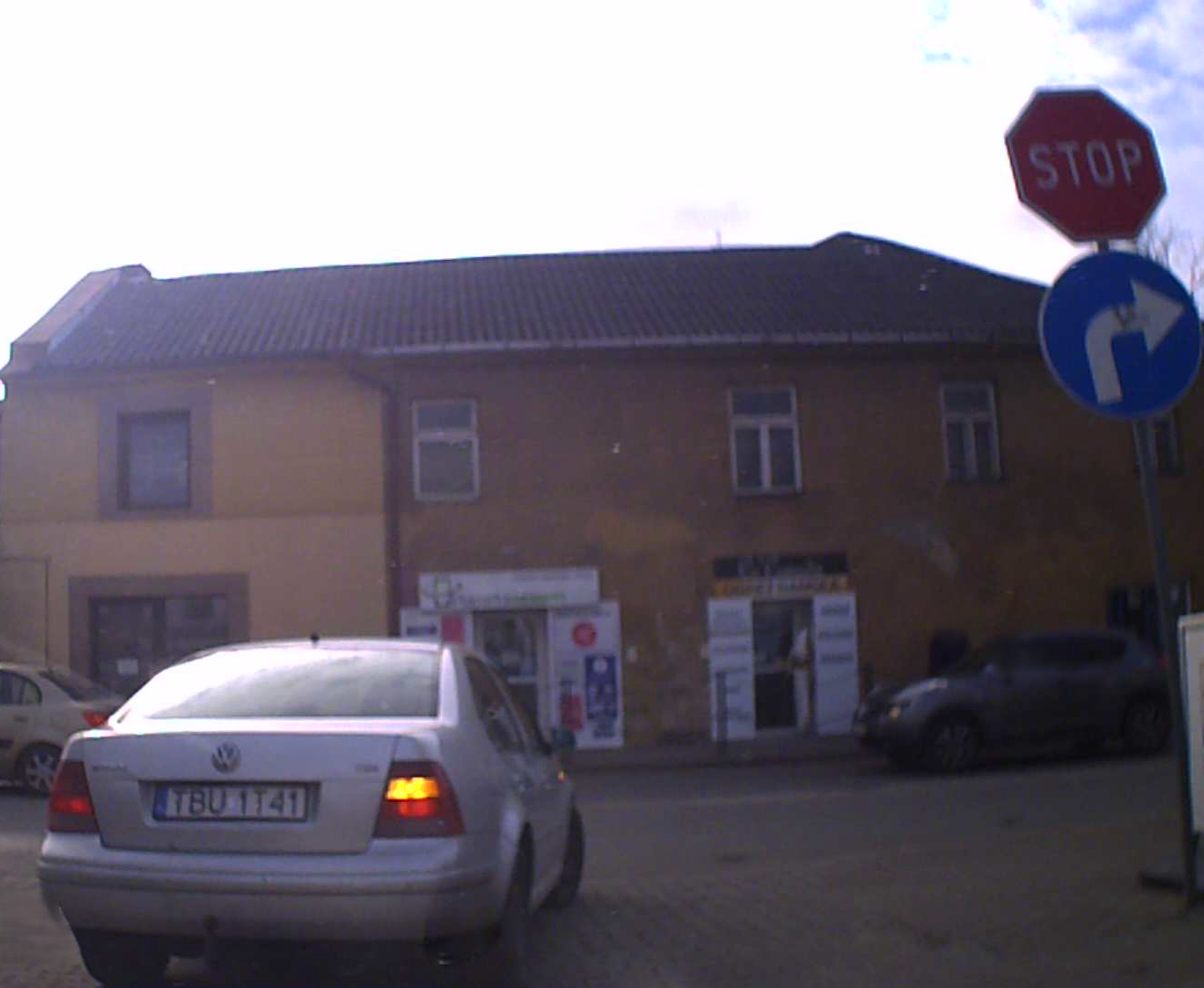 Pirat drogowy w pojeździe o numerach rejestracyjnych TBU1T41