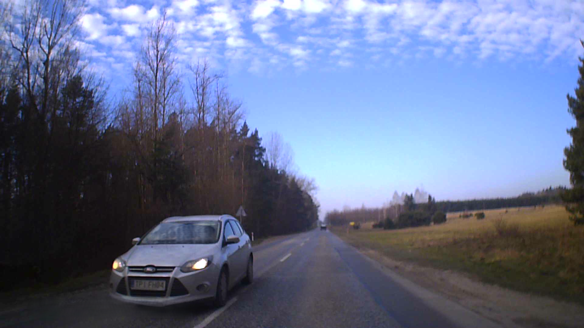 Pirat drogowy w pojeździe o numerach rejestracyjnych TPIFH04