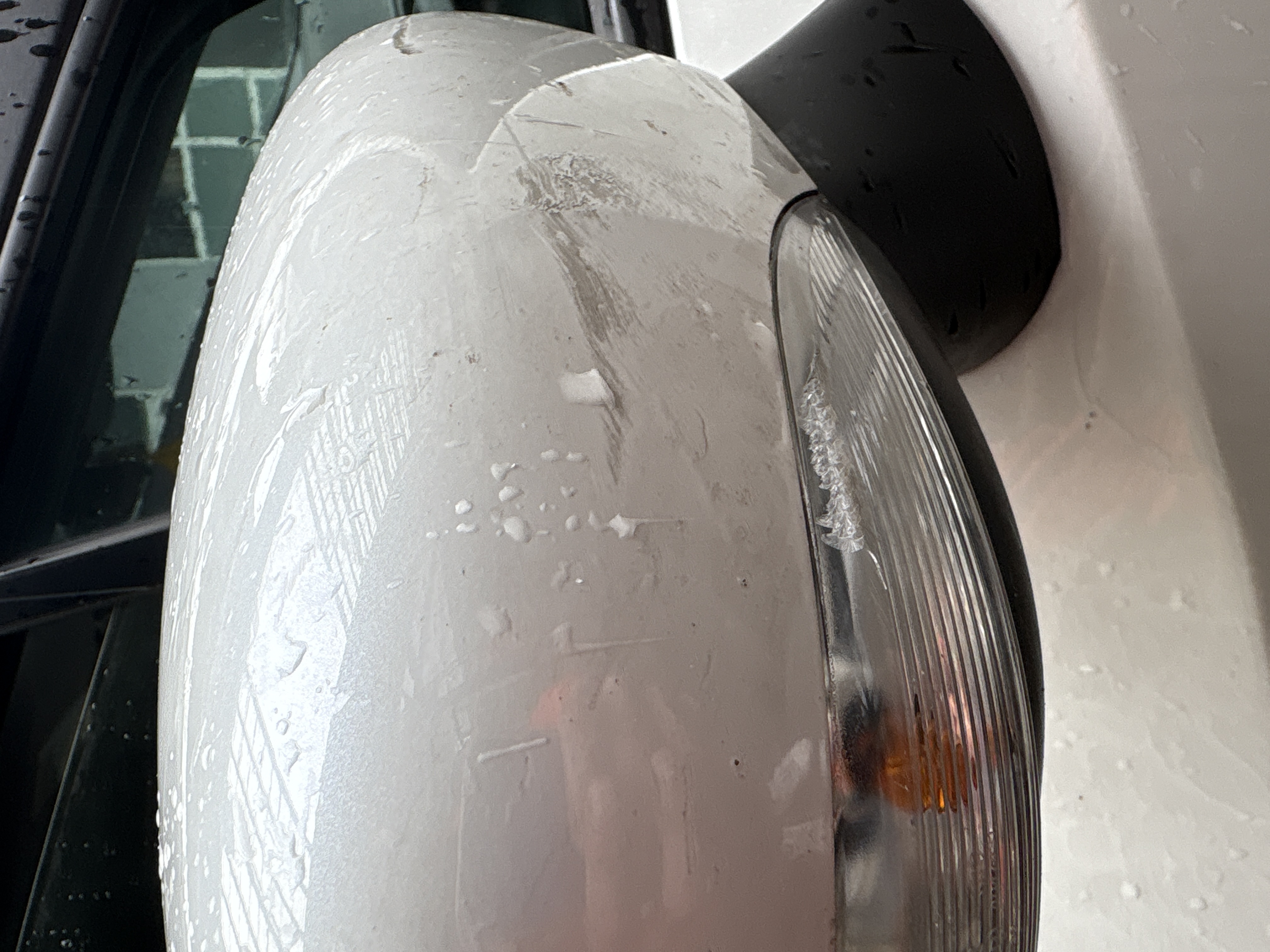 Pirat drogowy w pojeździe o numerach rejestracyjnych FV771NJ