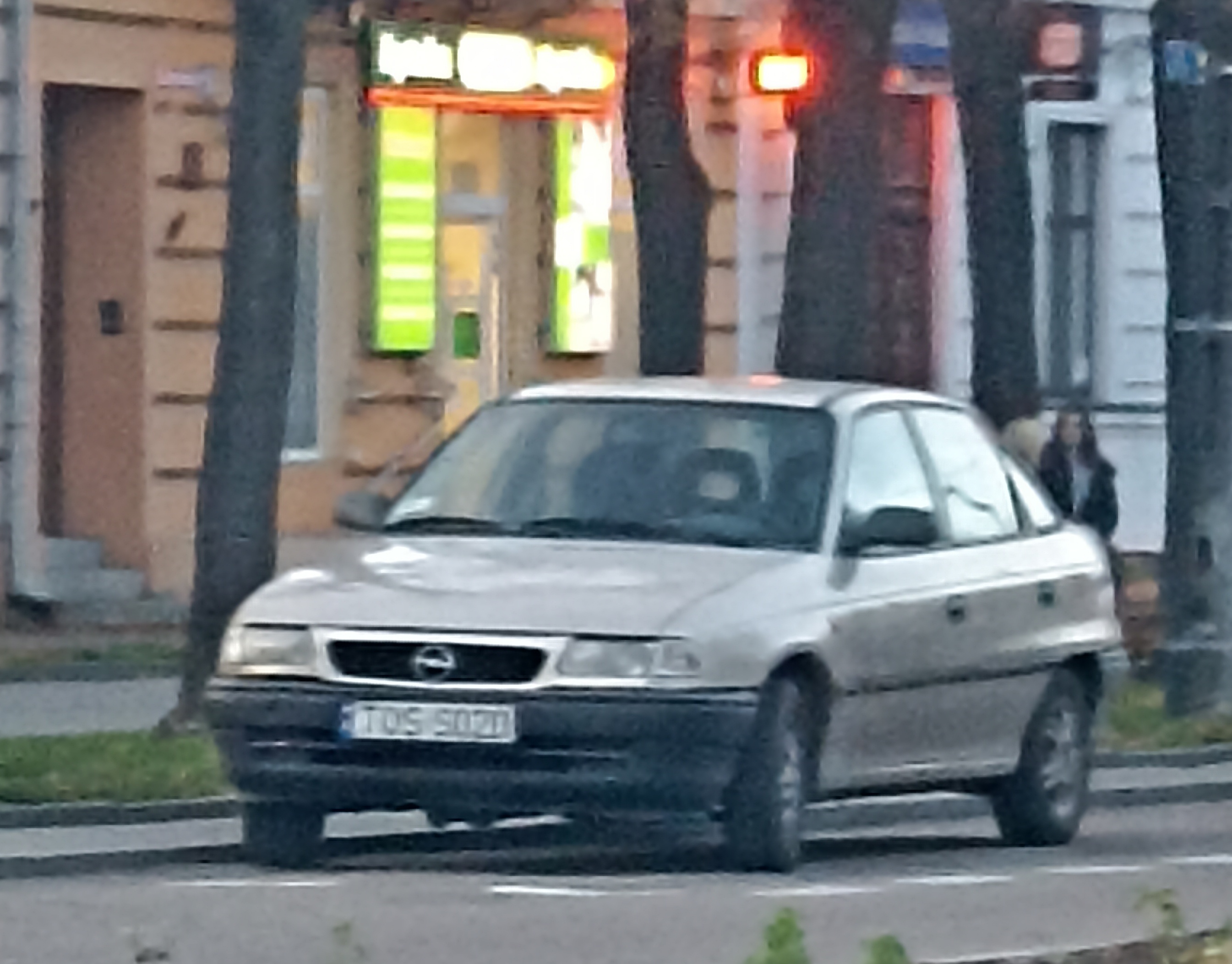 Mistrz parkowania w pojeździe o numerach TOSS020