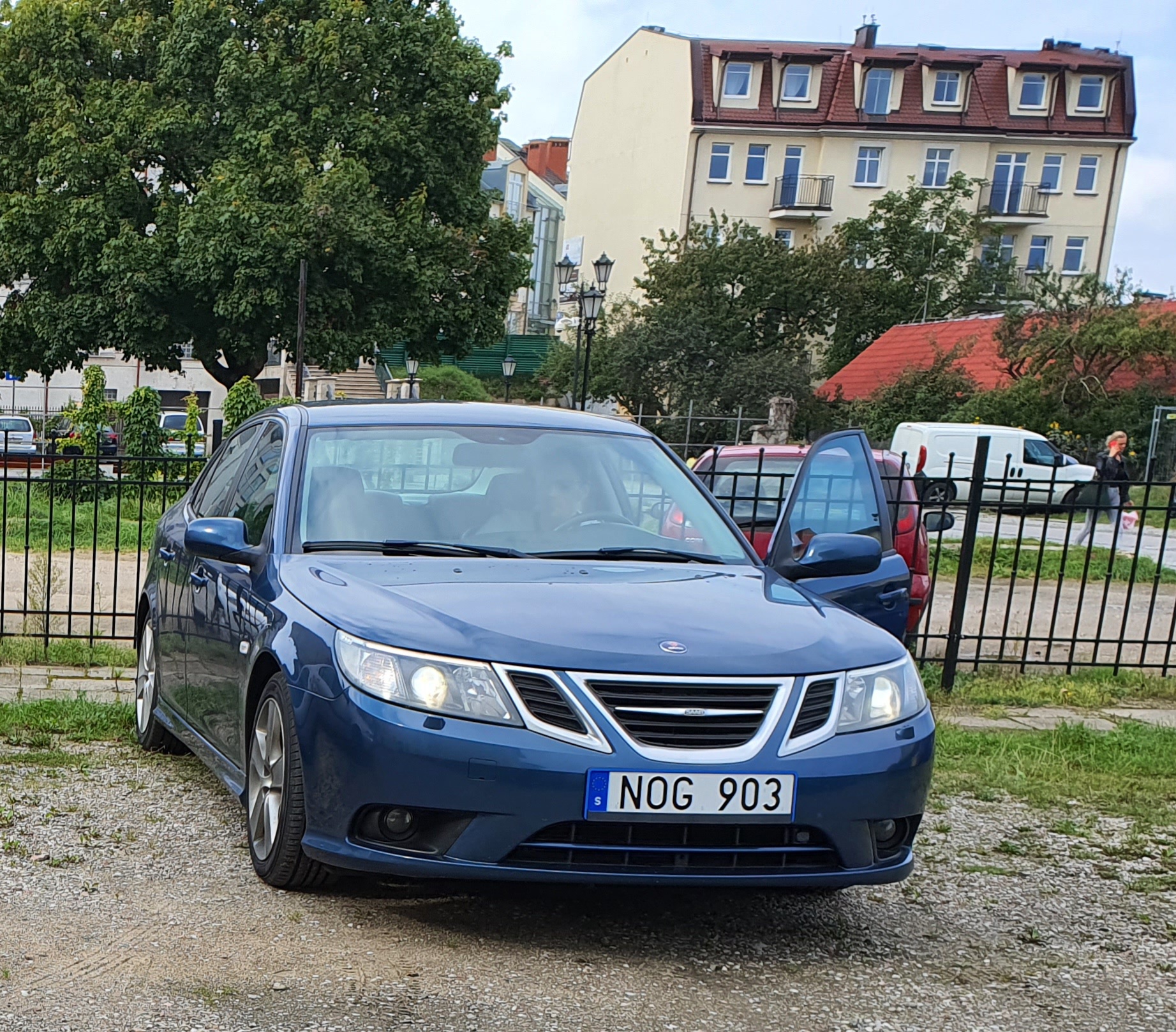 Skradziono pojazd o numerach rejestracyjnych GWE8606M