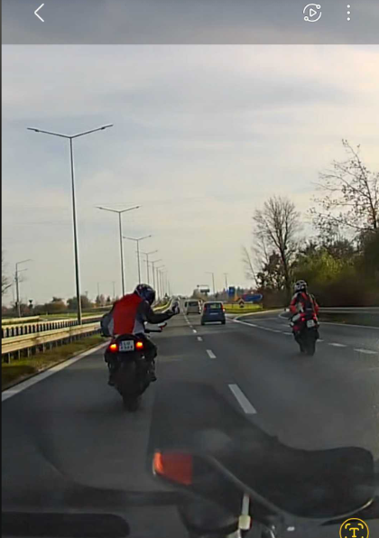 Pirat drogowy w pojeździe o numerach rejestracyjnych LU436X