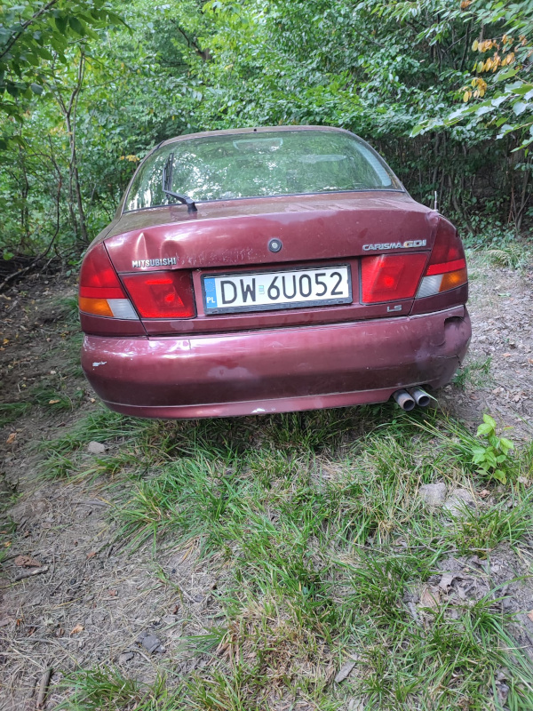 Mistrz parkowania w pojeździe o numerach DW6U052