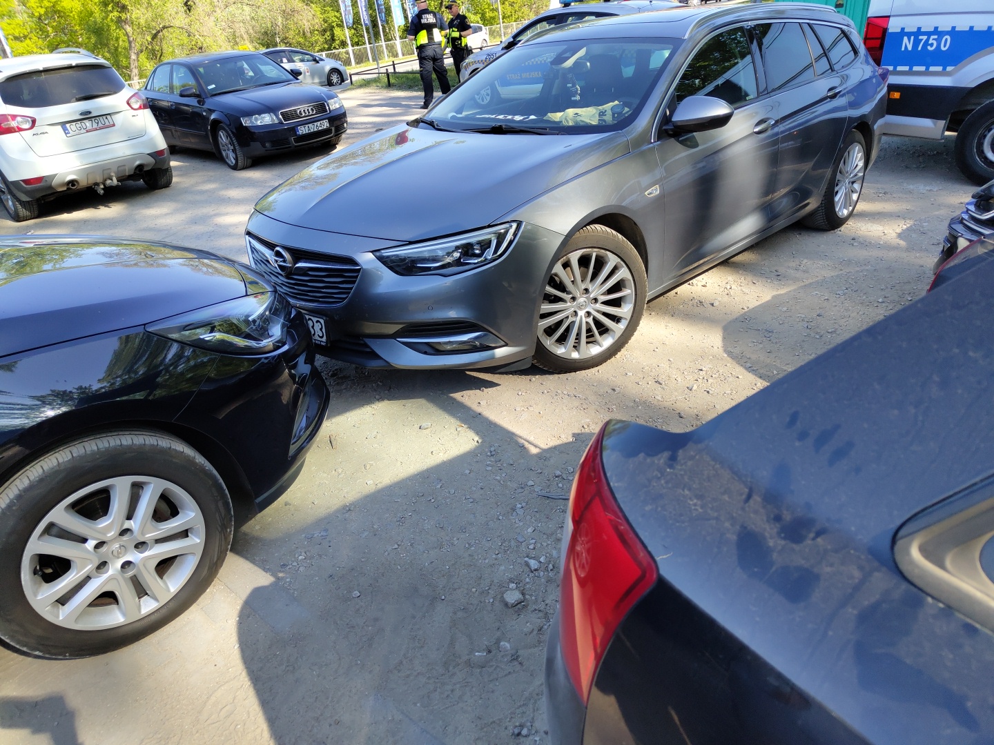 Mistrz parkowania w pojeździe o numerach SPI27933