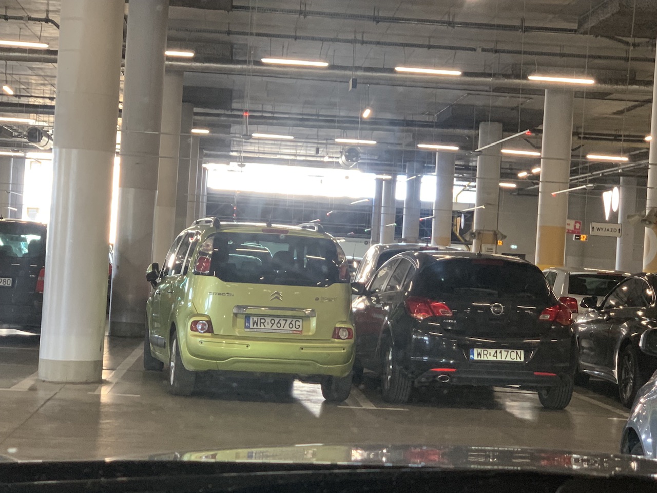 Mistrz parkowania w pojeździe o numerach WR9676G