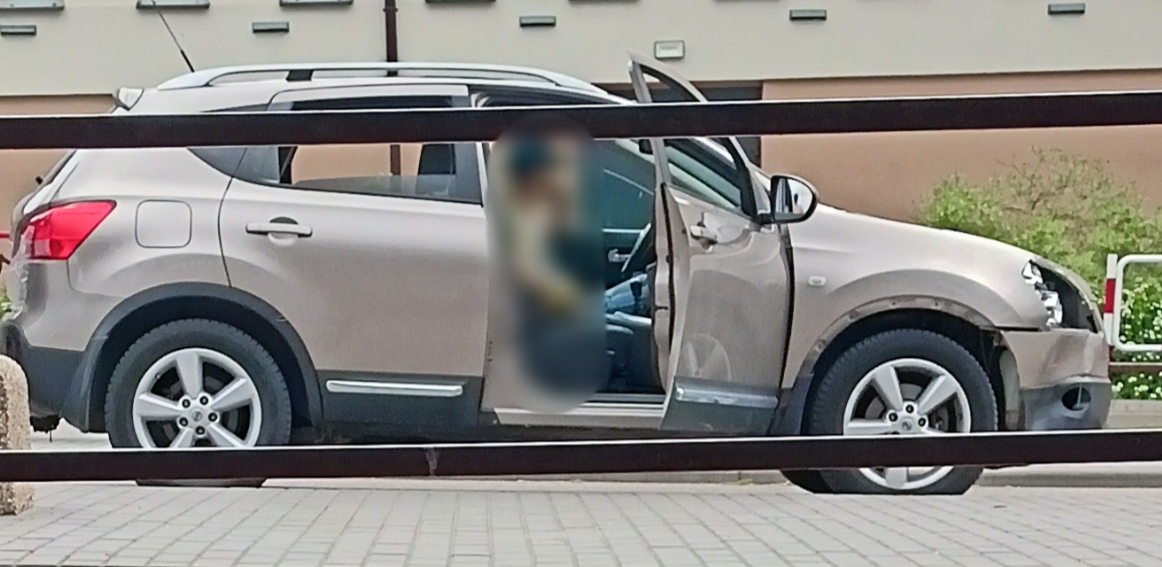 Pirat drogowy w pojeździe o numerach rejestracyjnych WO86984