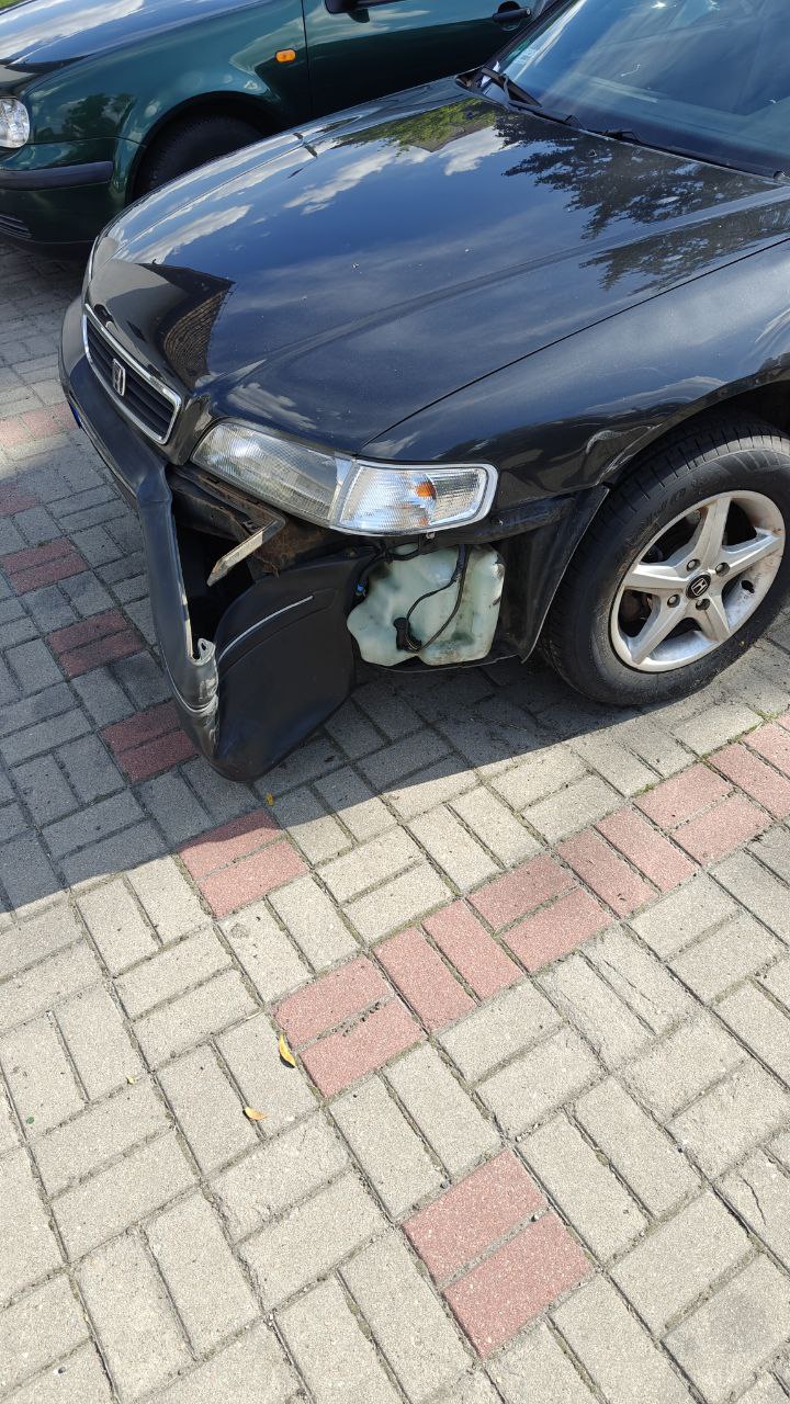 Pojazd o numerach LKS29771 uczestniczył w wypadku