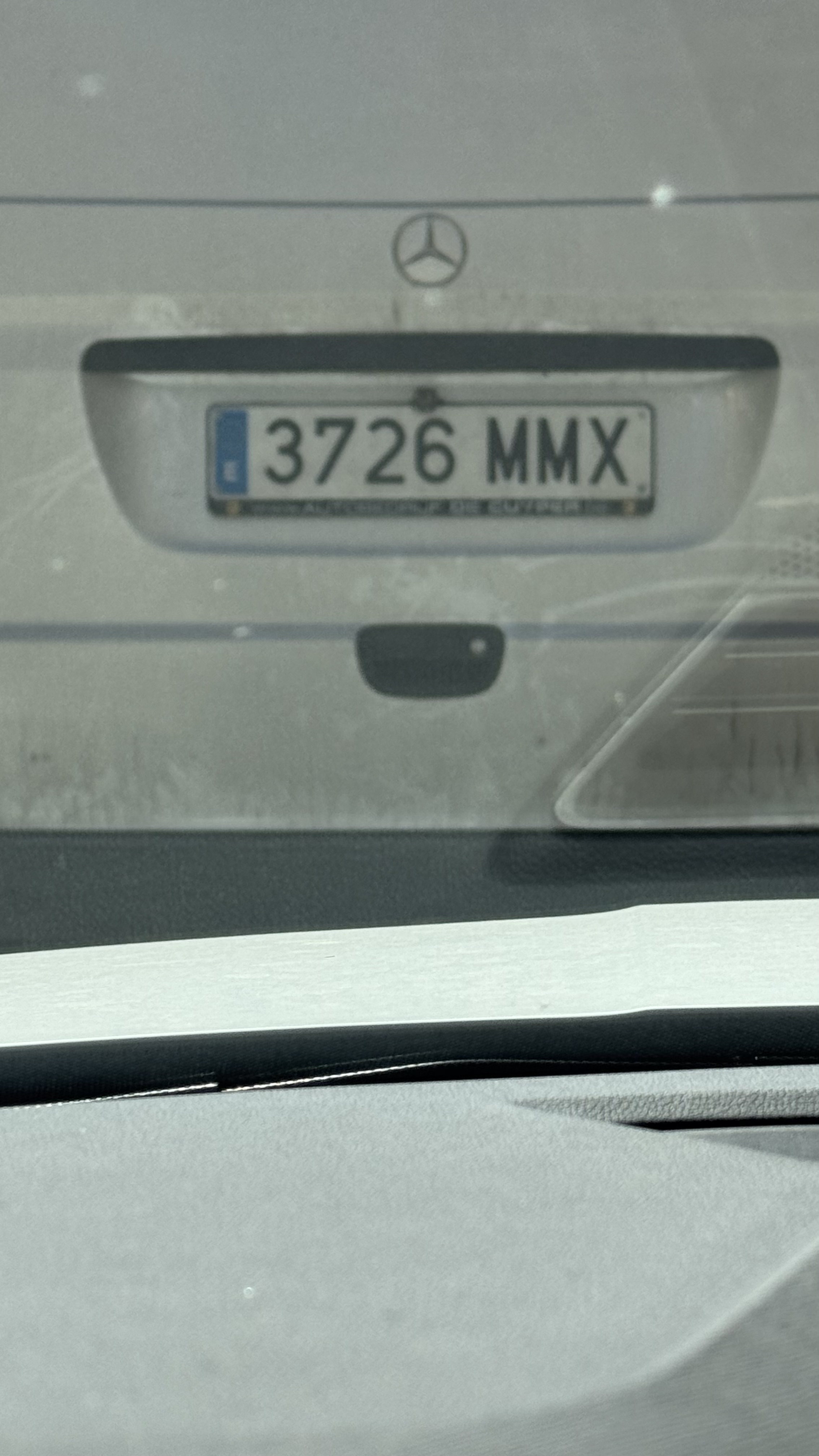 Pirat drogowy w pojeździe o numerach rejestracyjnych 3726MMX