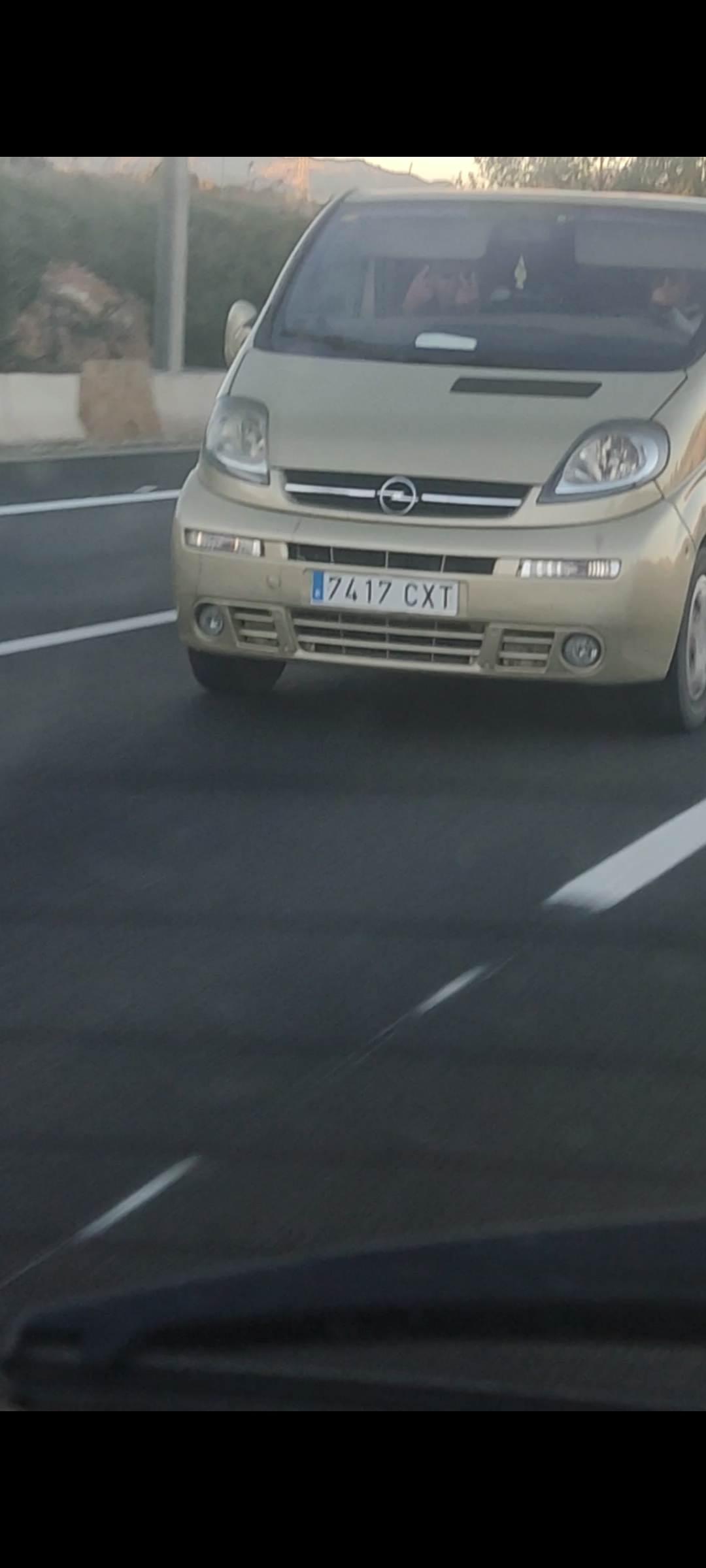 Pirat drogowy w pojeździe o numerach rejestracyjnych 7417CXT