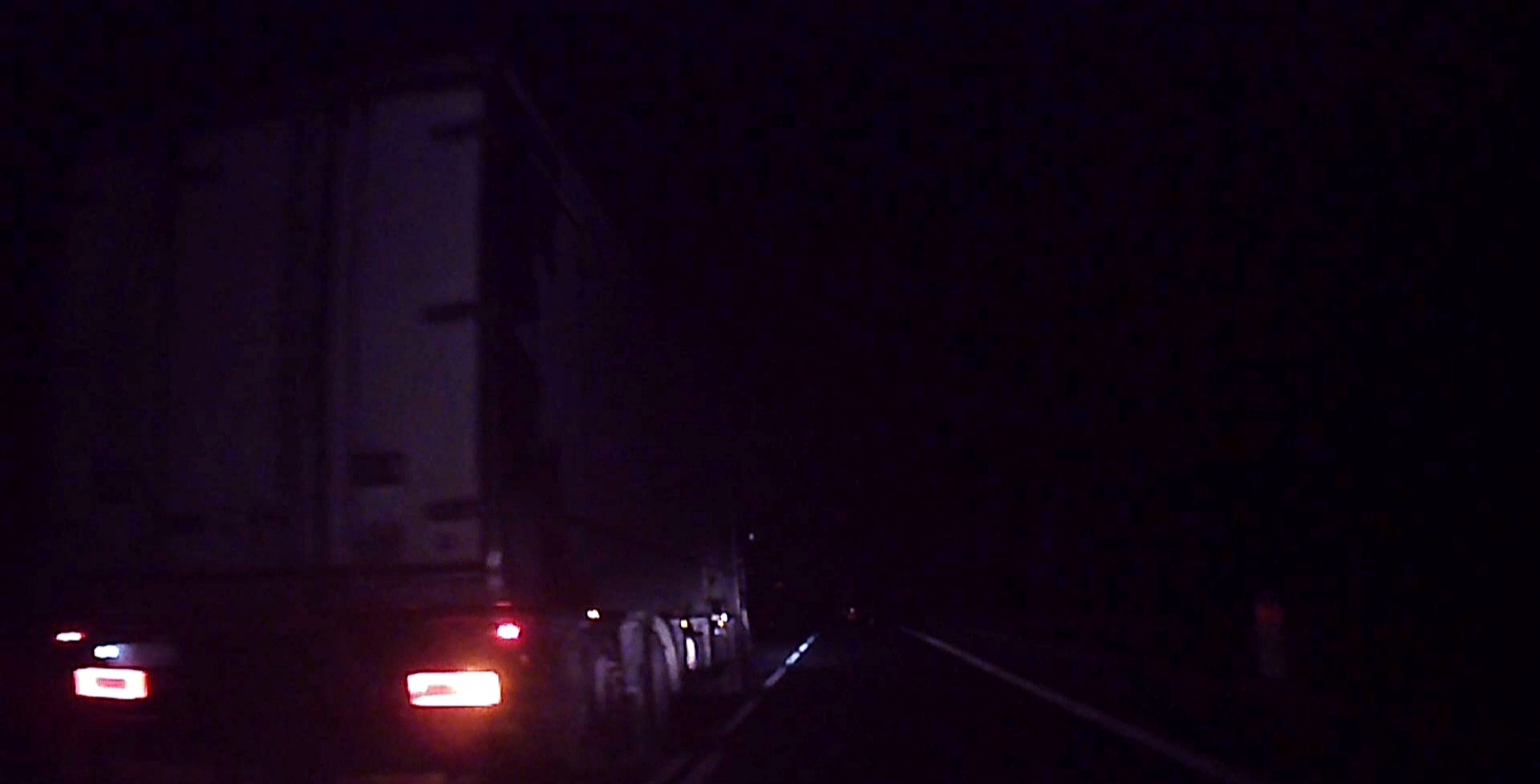 Pirat drogowy w pojeździe o numerach rejestracyjnych KNS32058