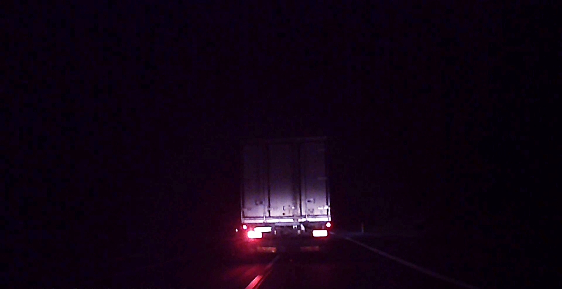 Pirat drogowy w pojeździe o numerach rejestracyjnych KNS32058