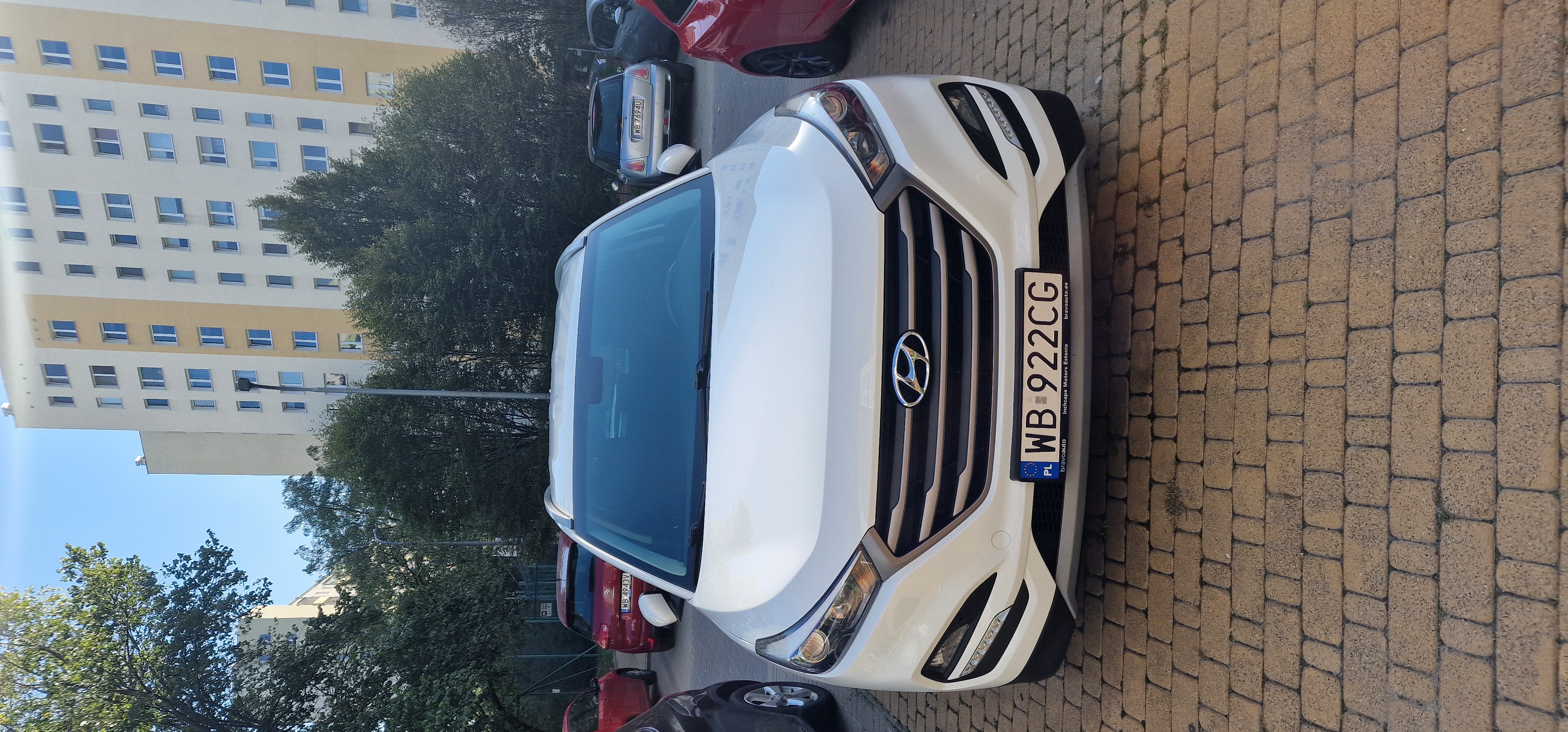 Skradziono pojazd o numerach rejestracyjnych WB922CG