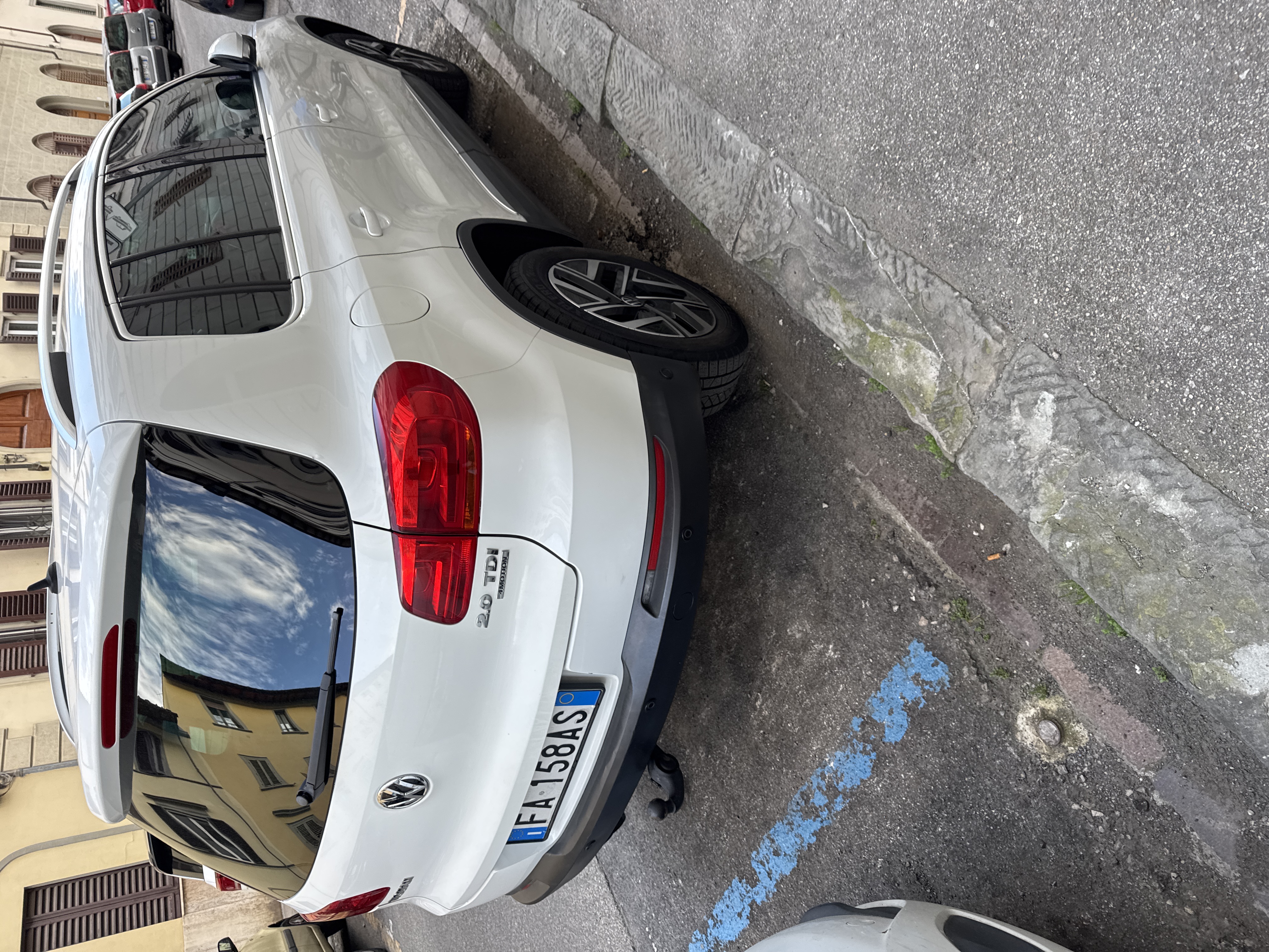 Mistrz parkowania w pojeździe o numerach FA158AS