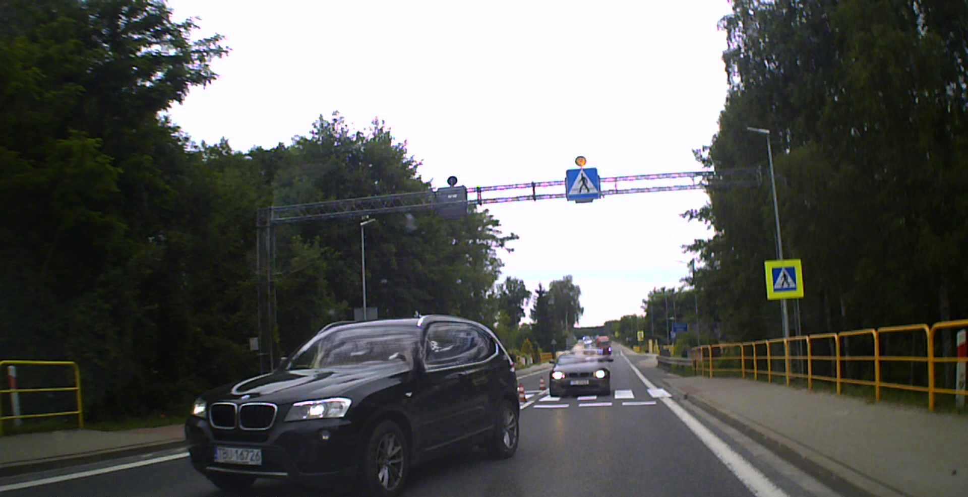 Śmieć, bydło, totalne dno nawet nie wiem, jakich jeszcze słów użyć wobec kolejnego kur**arza.