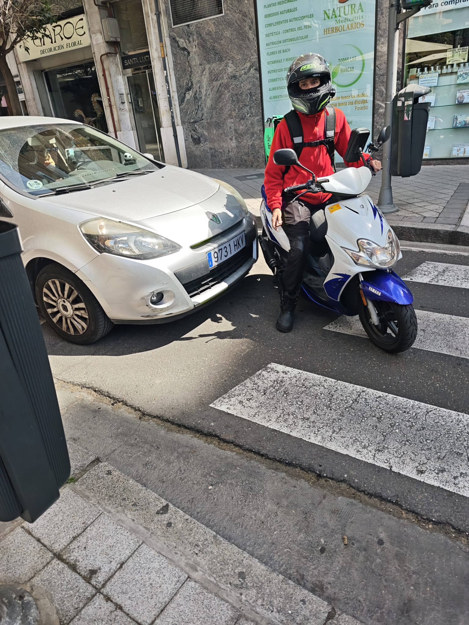 Pirat drogowy w pojeździe o numerach rejestracyjnych 9731HKV