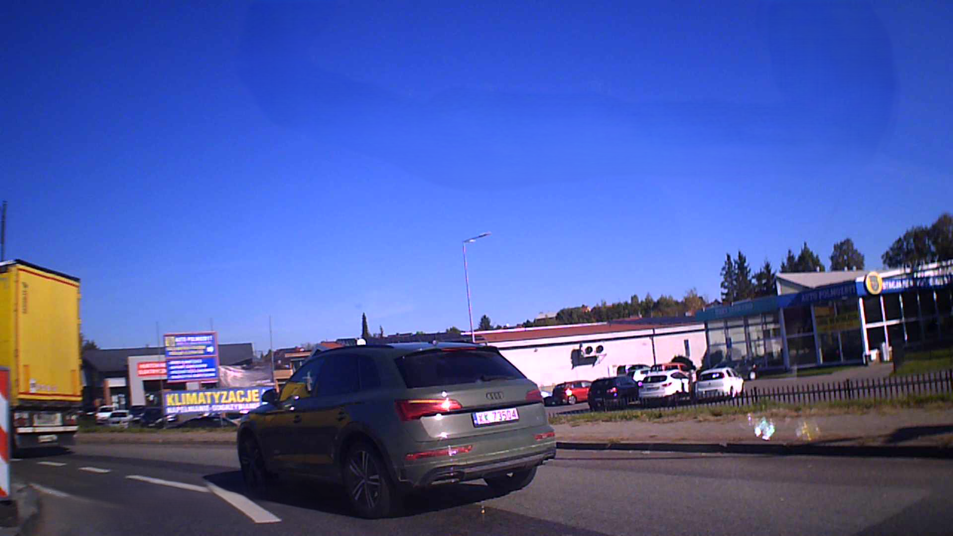 Pirat drogowy w pojeździe o numerach rejestracyjnych KK73504