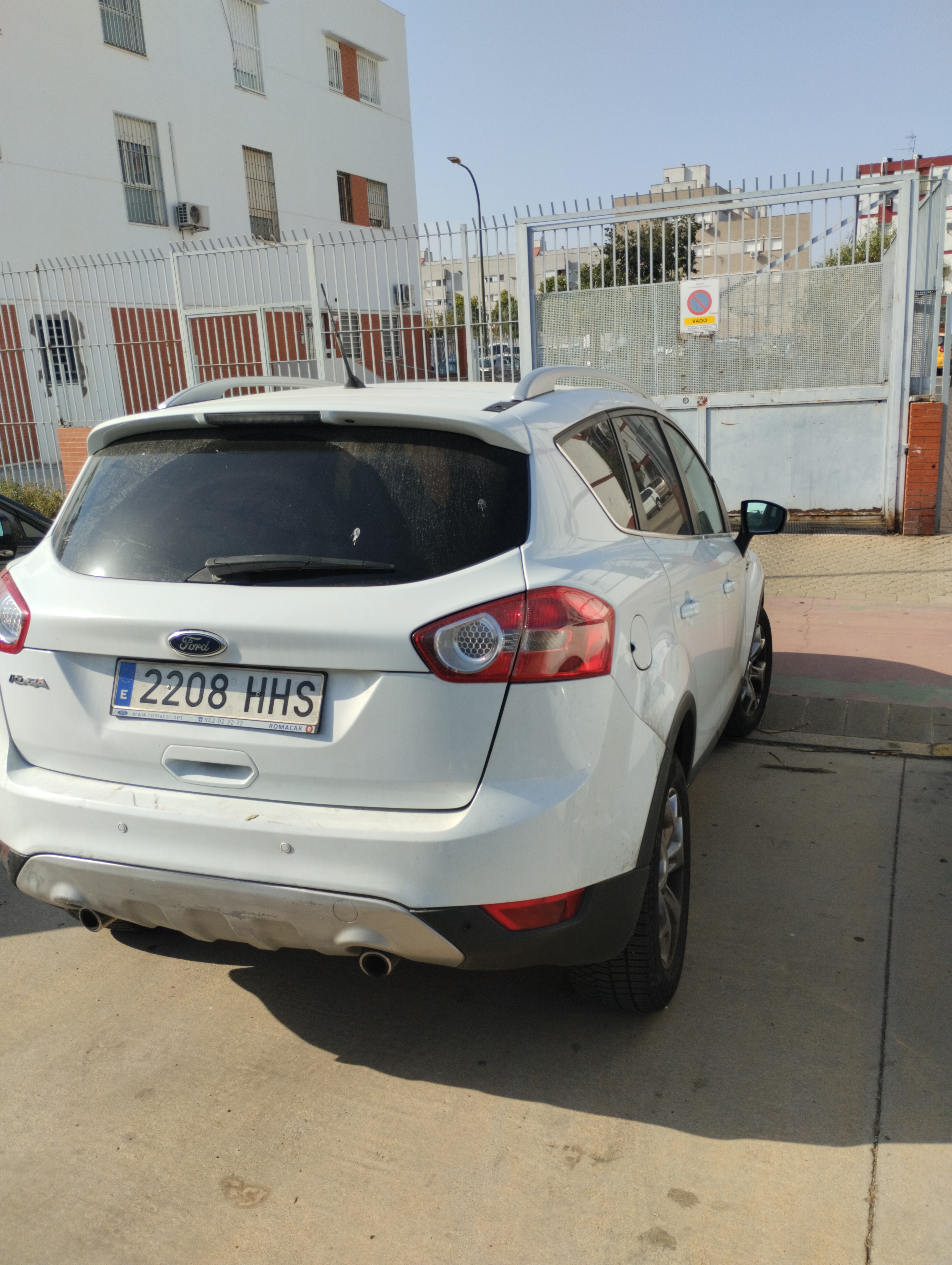 Mistrz parkowania w pojeździe o numerach 2208HHS