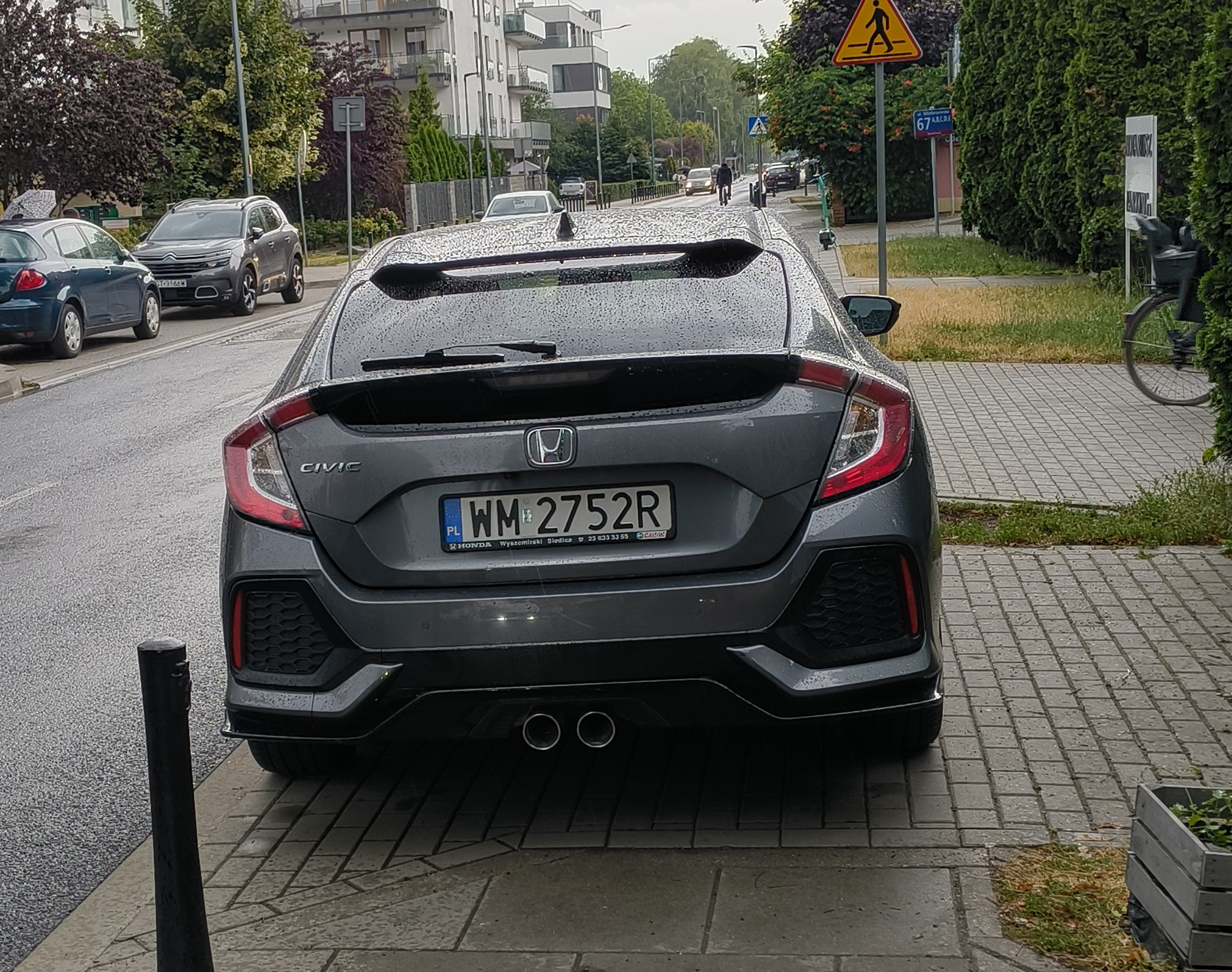 Mistrz parkowania w pojeździe o numerach WM2752R