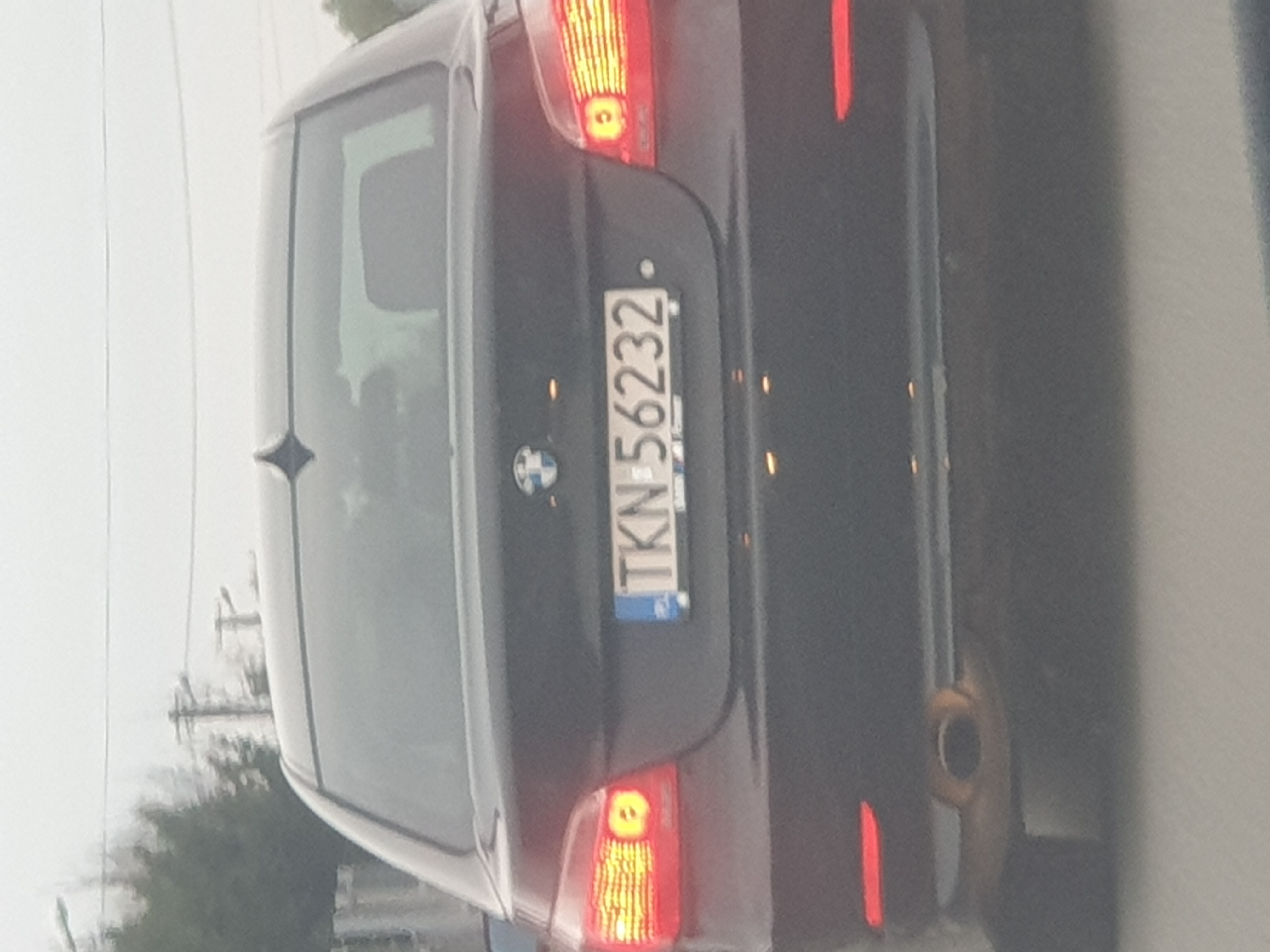 Pirat drogowy w pojeździe o numerach rejestracyjnych TKN56232