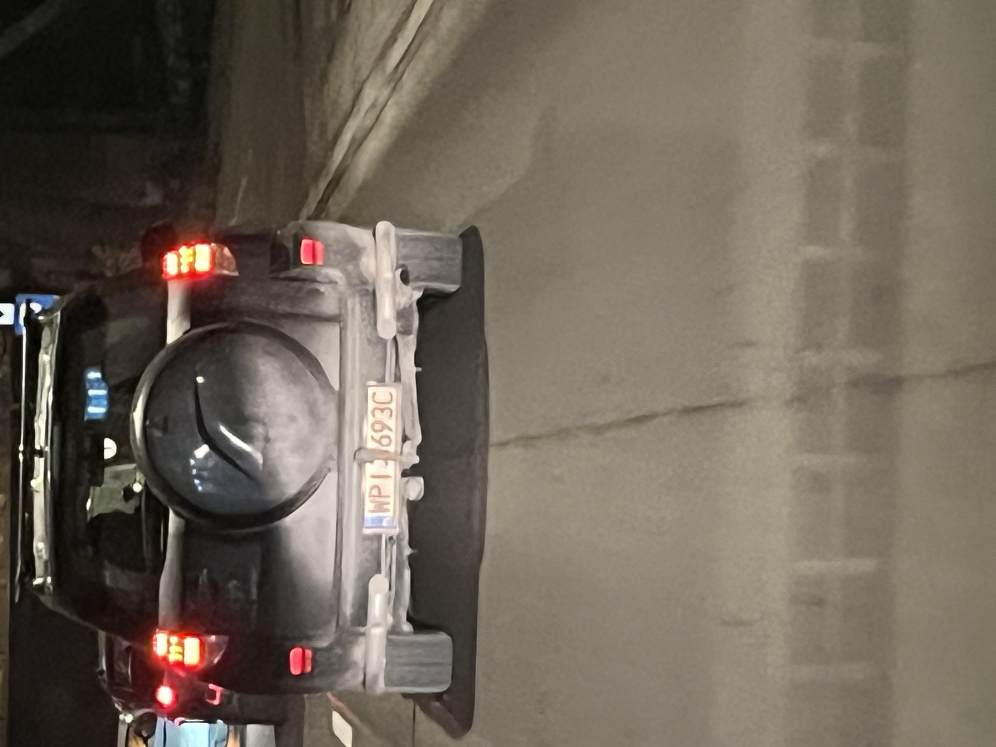 Pirat drogowy w pojeździe o numerach rejestracyjnych WPI6693C