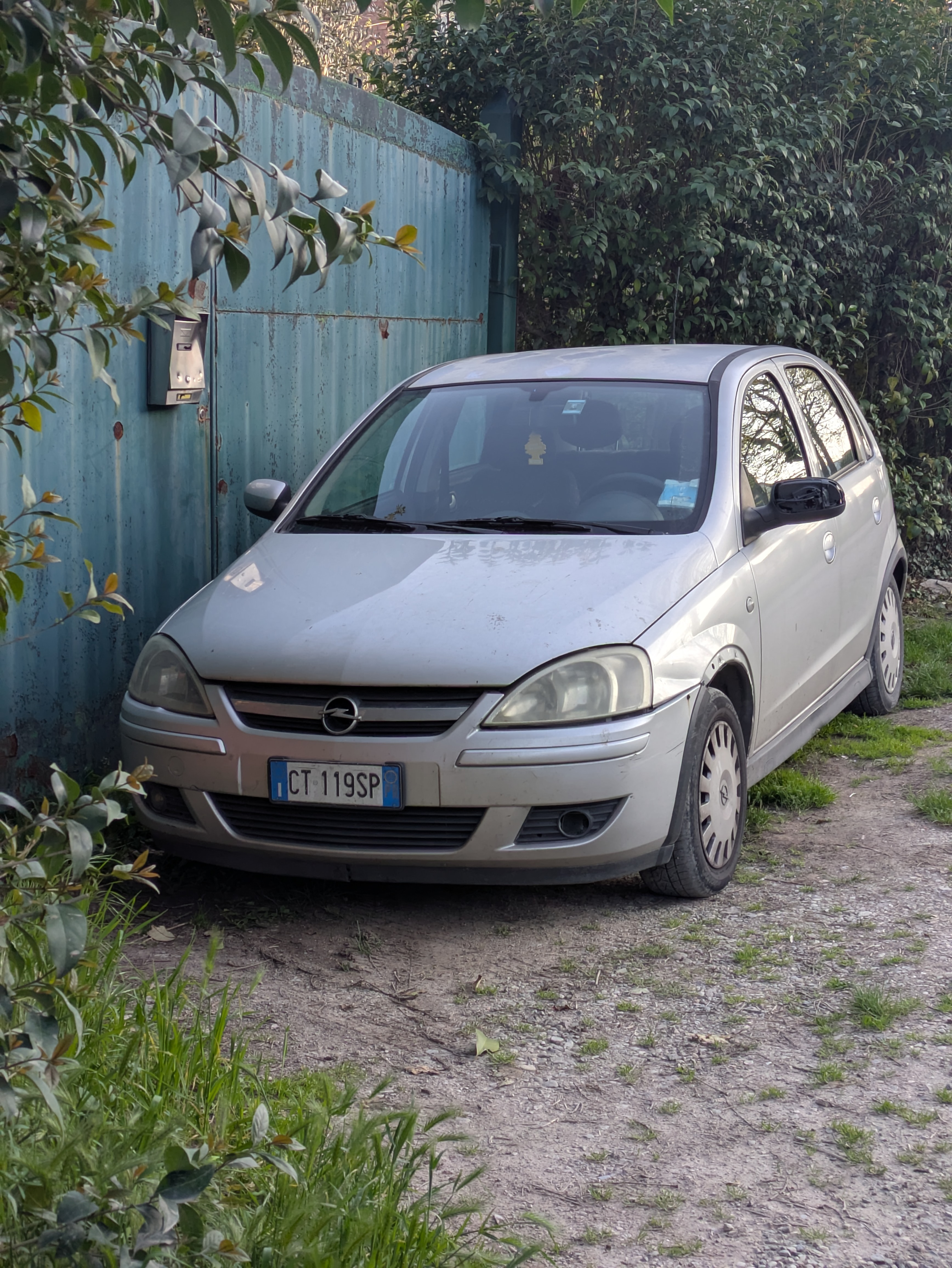 Mistrz parkowania w pojeździe o numerach CT119SP