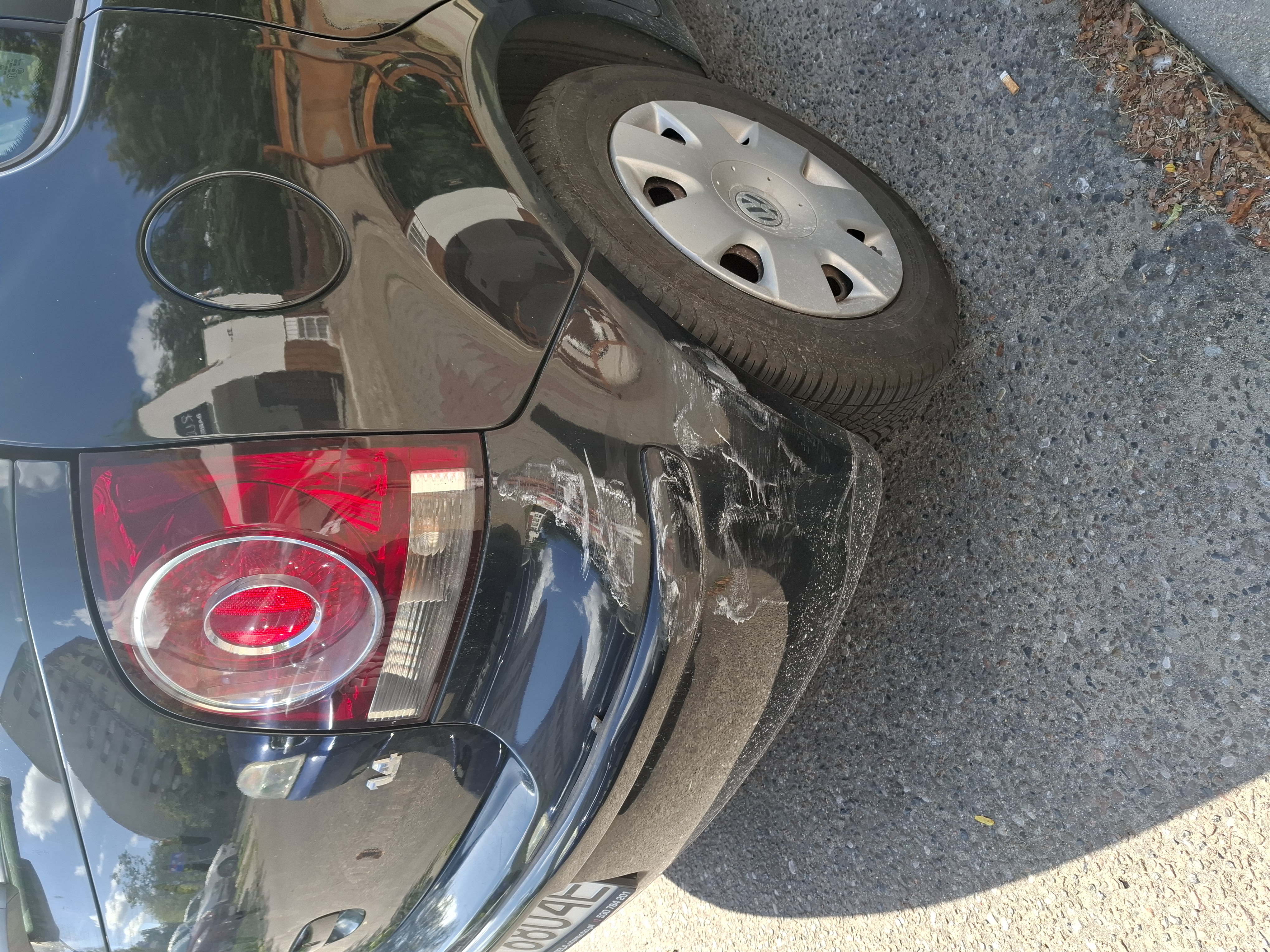 Pirat drogowy w pojeździe o numerach rejestracyjnych CTR17625