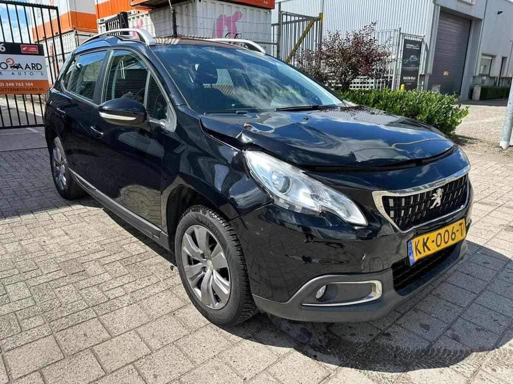 Pojazd o numerach KK006T uczestniczył w wypadku