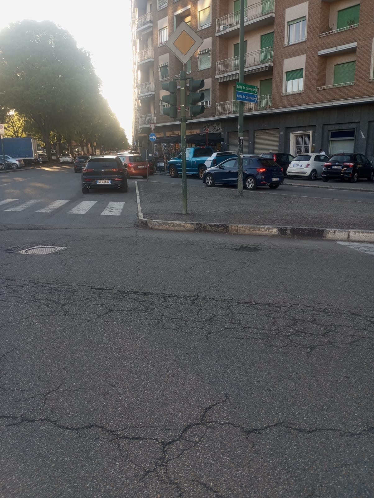 Mistrz parkowania w pojeździe o numerach GG458AD