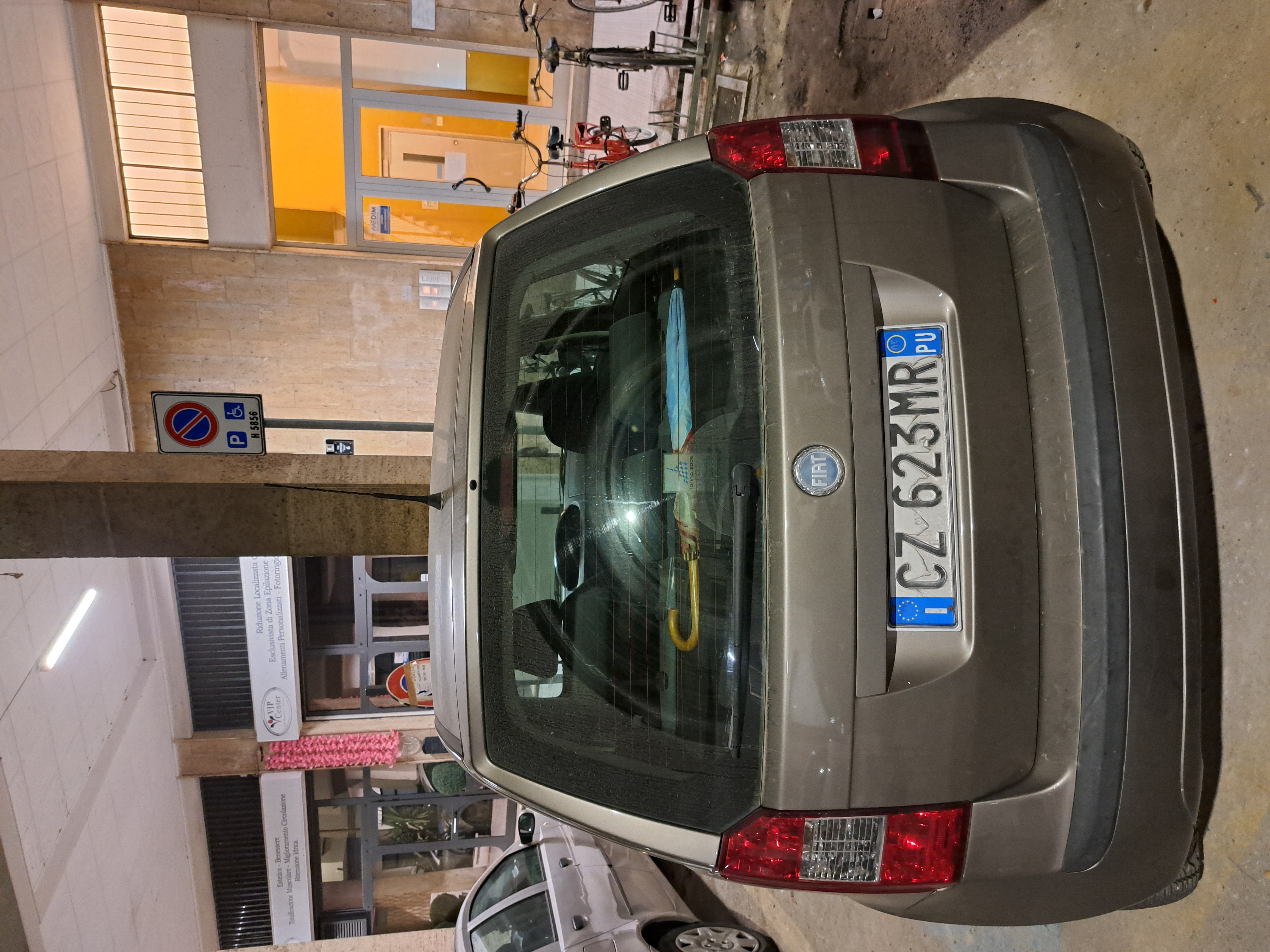 Mistrz parkowania w pojeździe o numerach CZ623MR