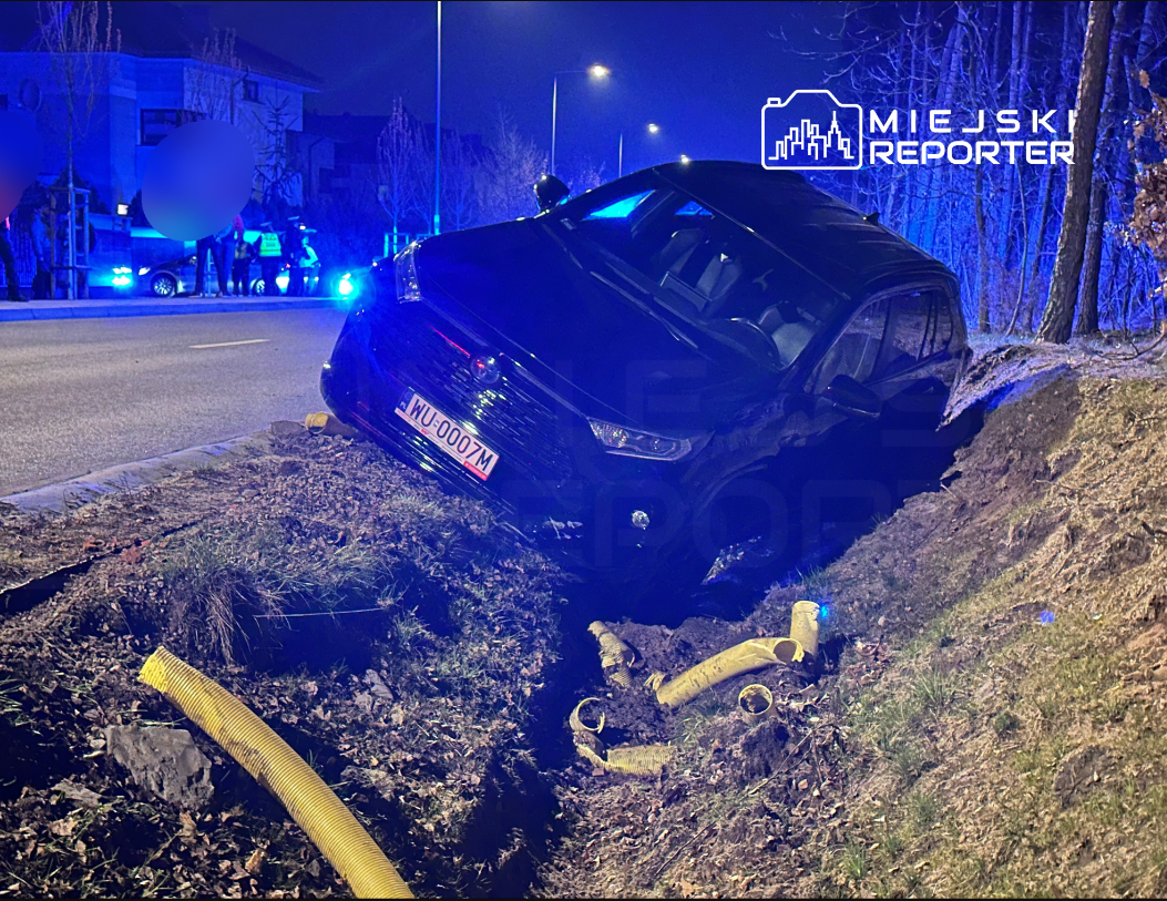 Pojazd o numerach WU0007M uczestniczył w wypadku